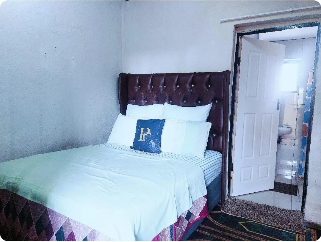 Bed in Daven Guest House