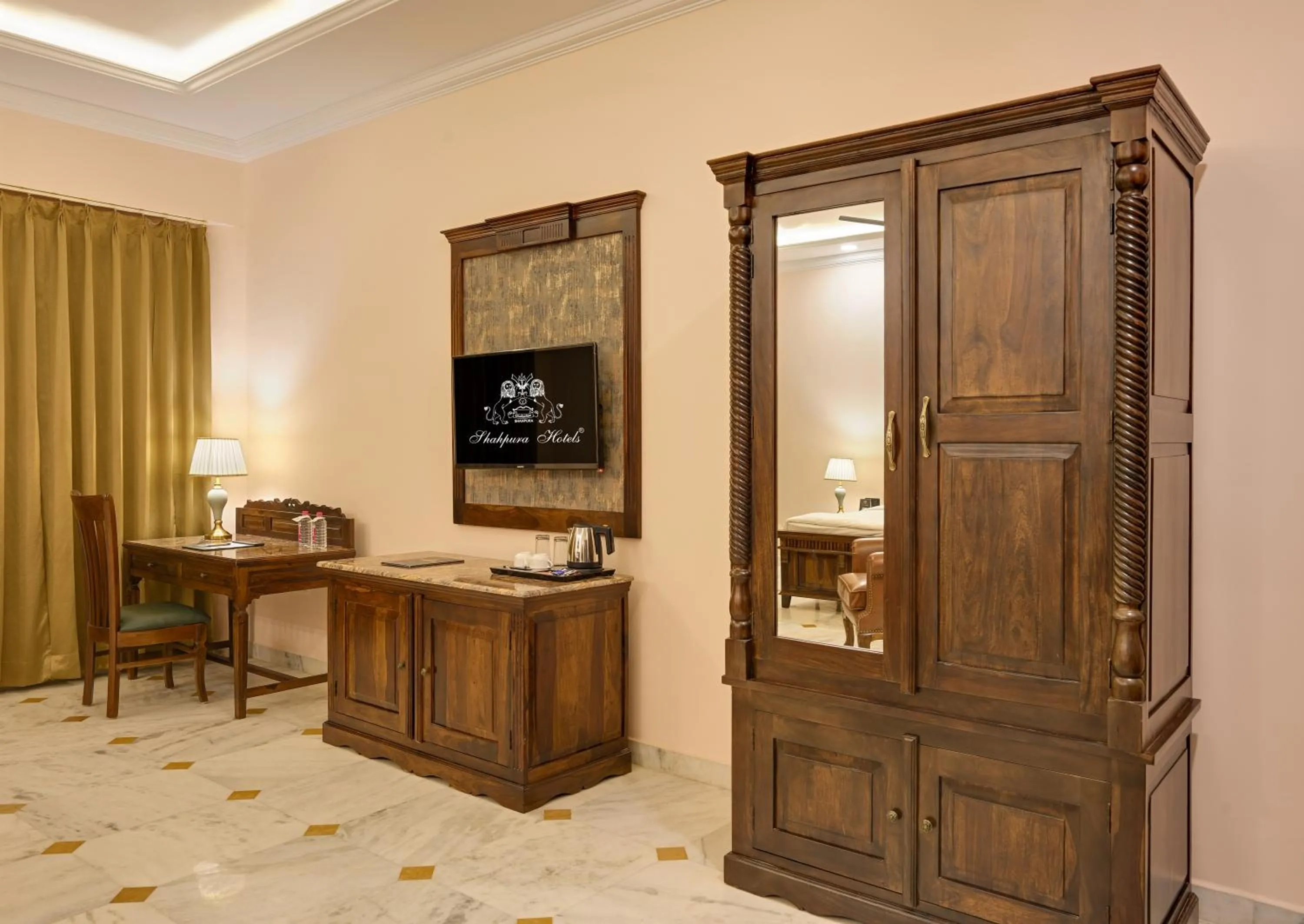 TV and multimedia in Shahpura Barliyas House