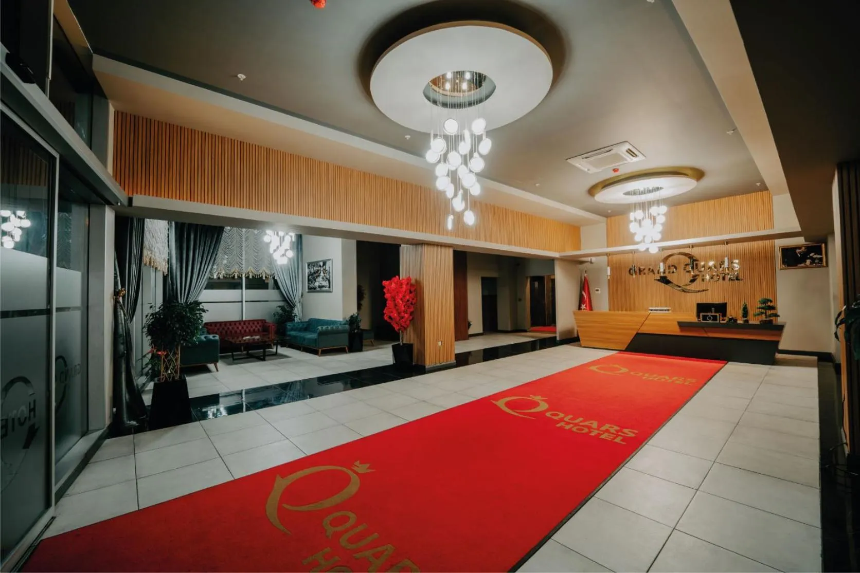 Lobby or reception in Grand Quars Hotel