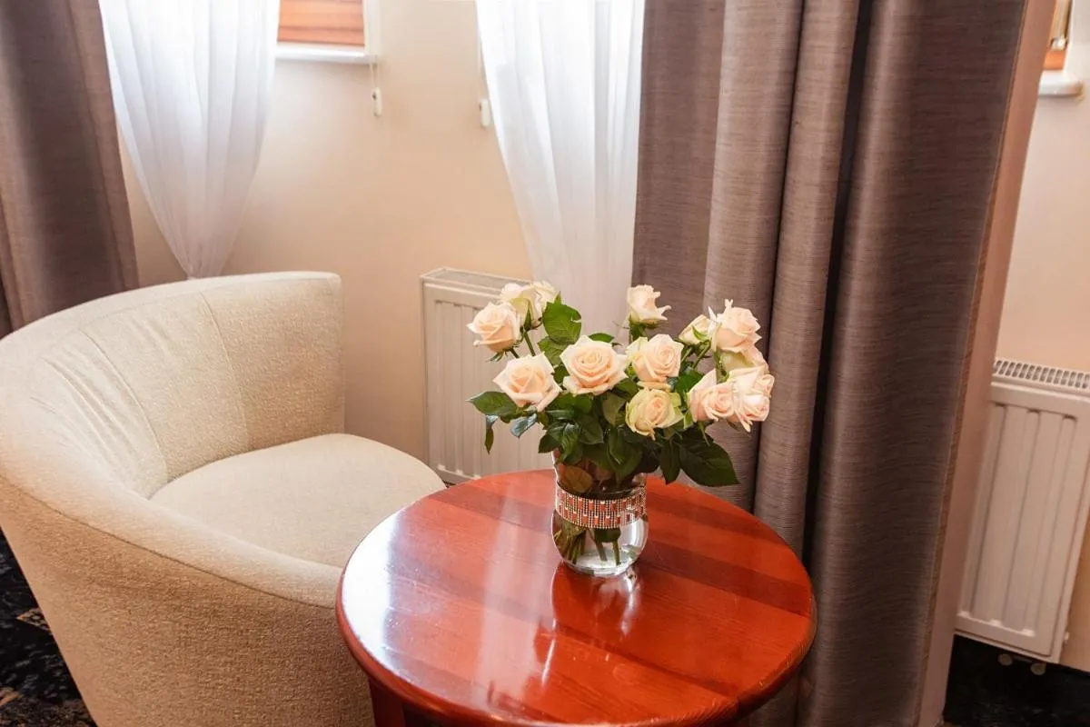 Seating area in Hotel Hubertus Rzeszów