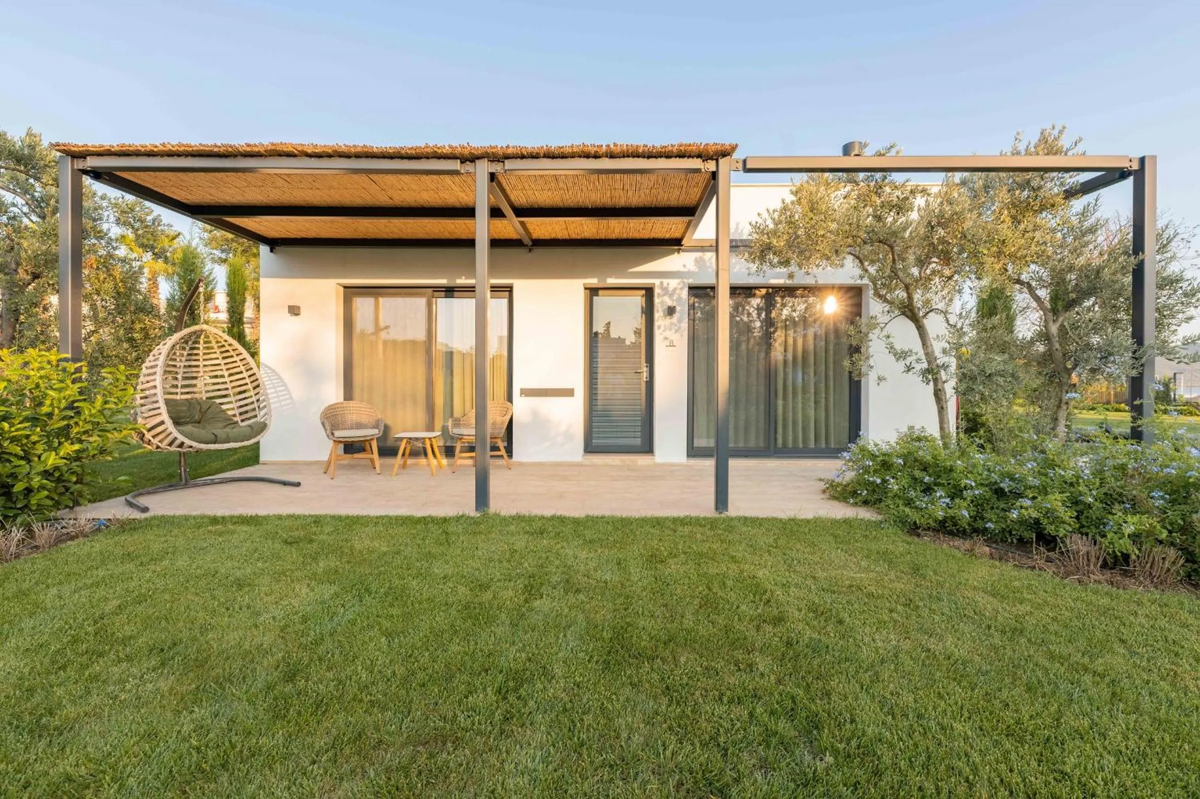 Facade/entrance in Pınar Otel