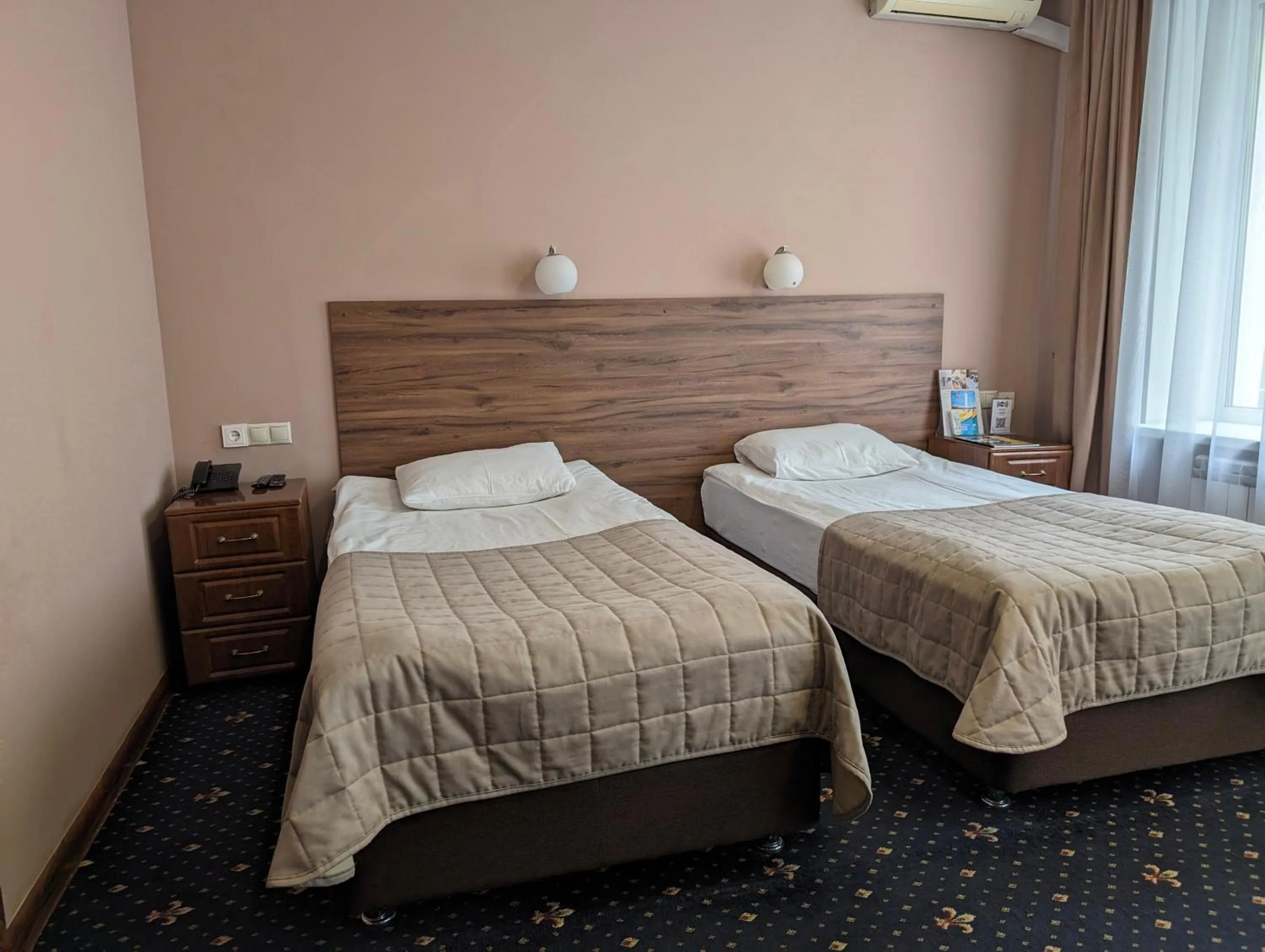 Bed in Victoria Hotel