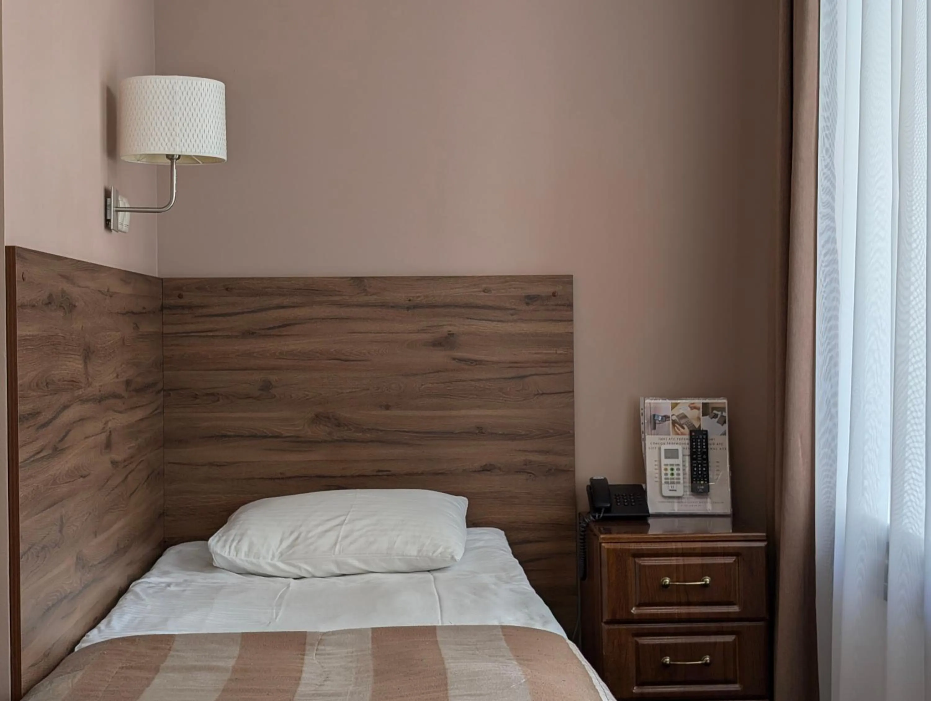 Bed in Victoria Hotel