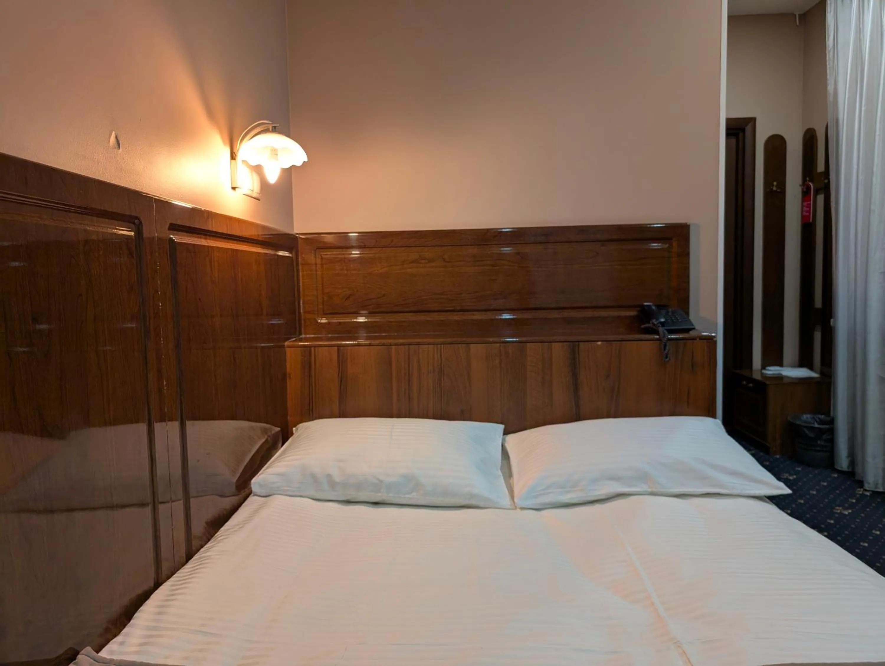 Bed in Victoria Hotel