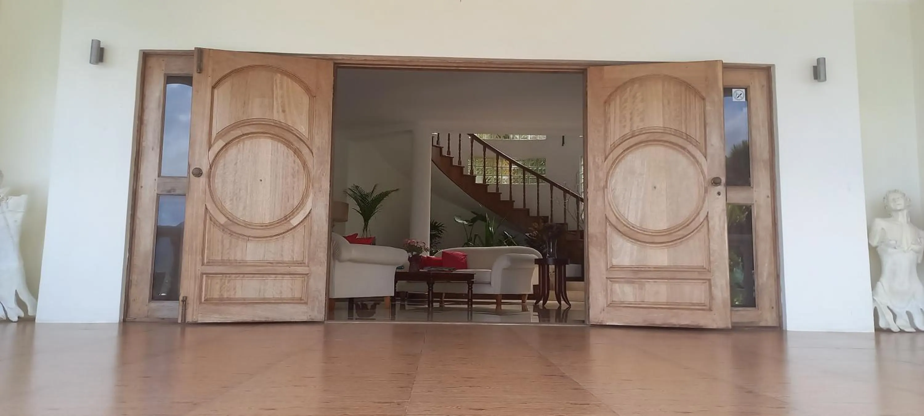 Seating area in Petit Amour Villa, Seychelles