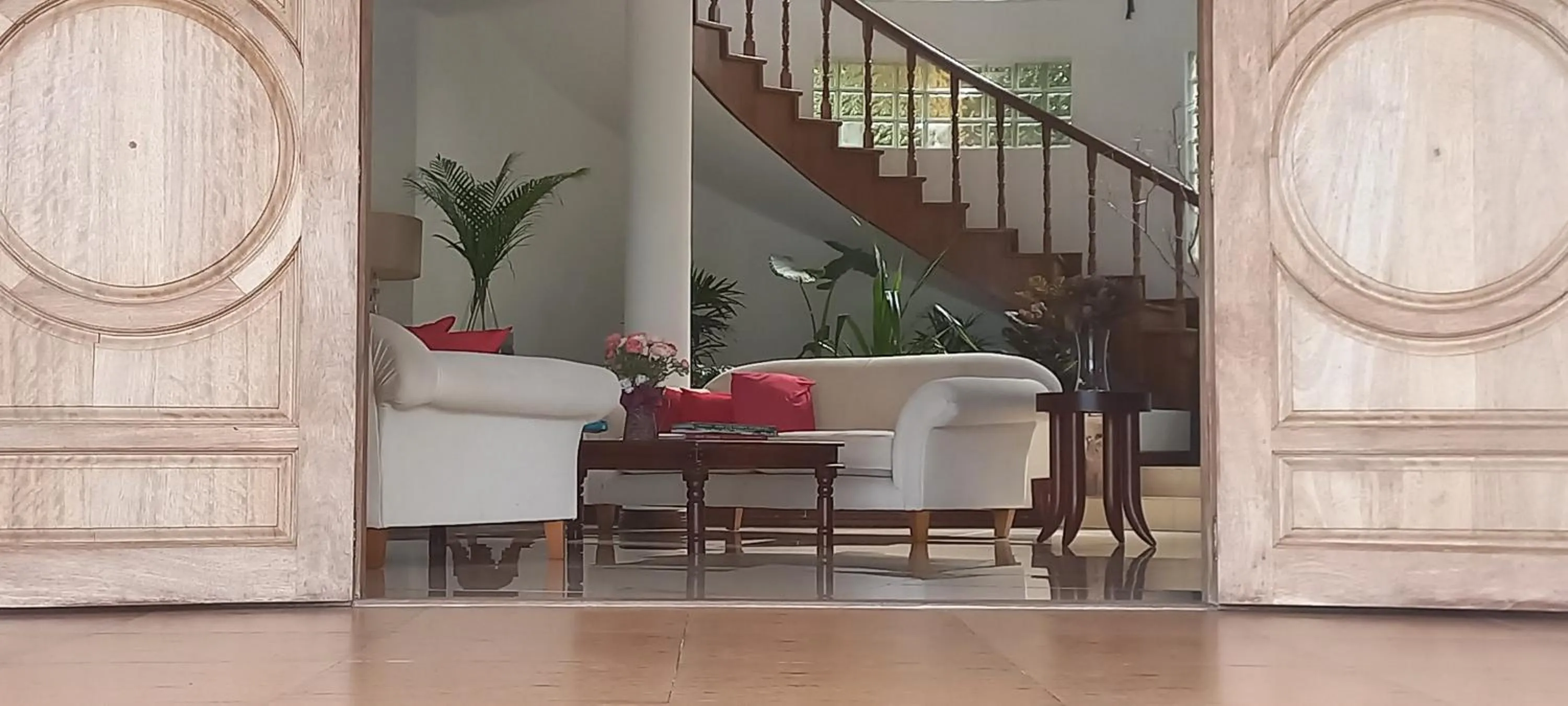 Seating area in Petit Amour Villa, Seychelles