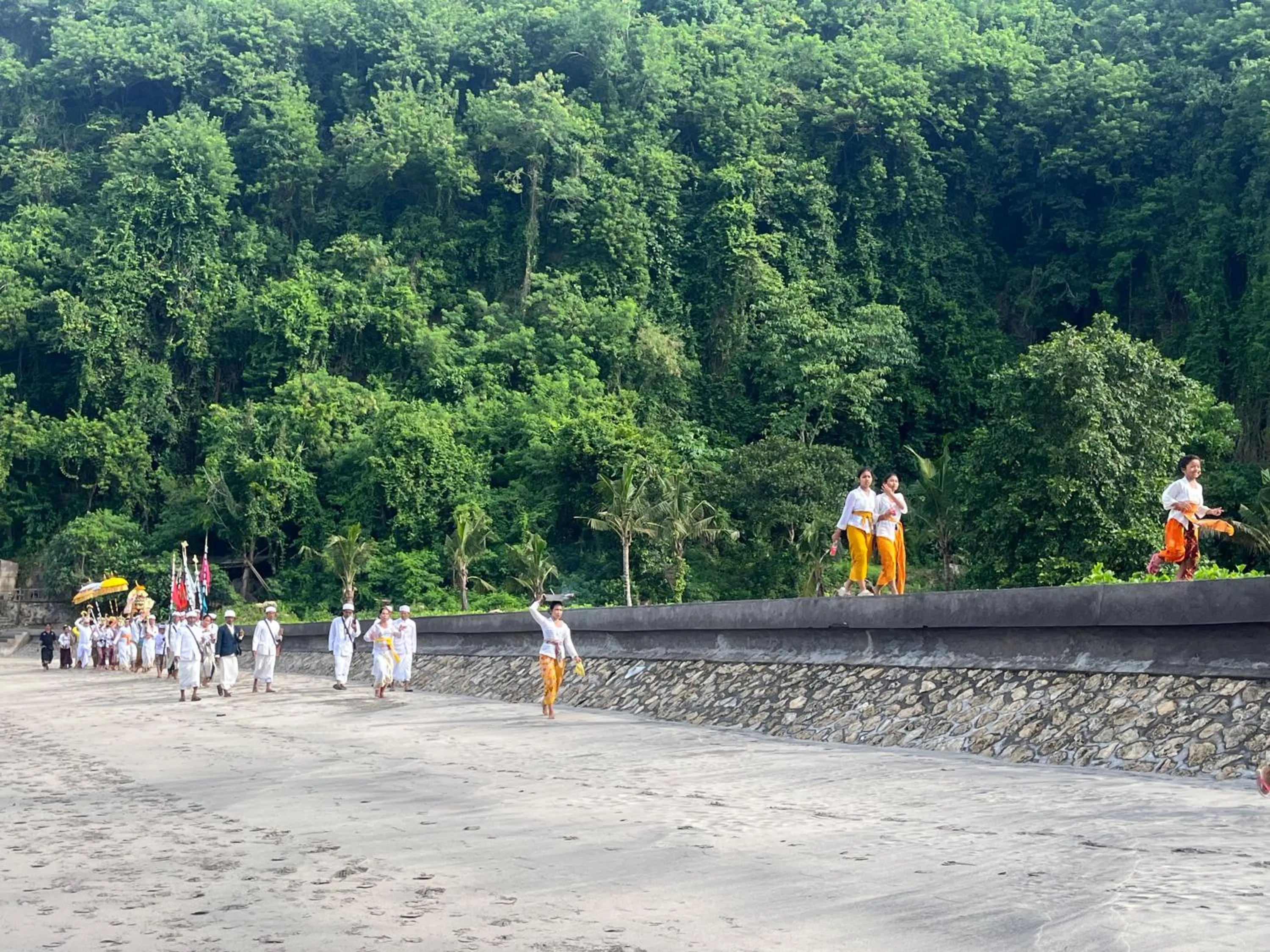 Day in Namaste Bungalows Resort