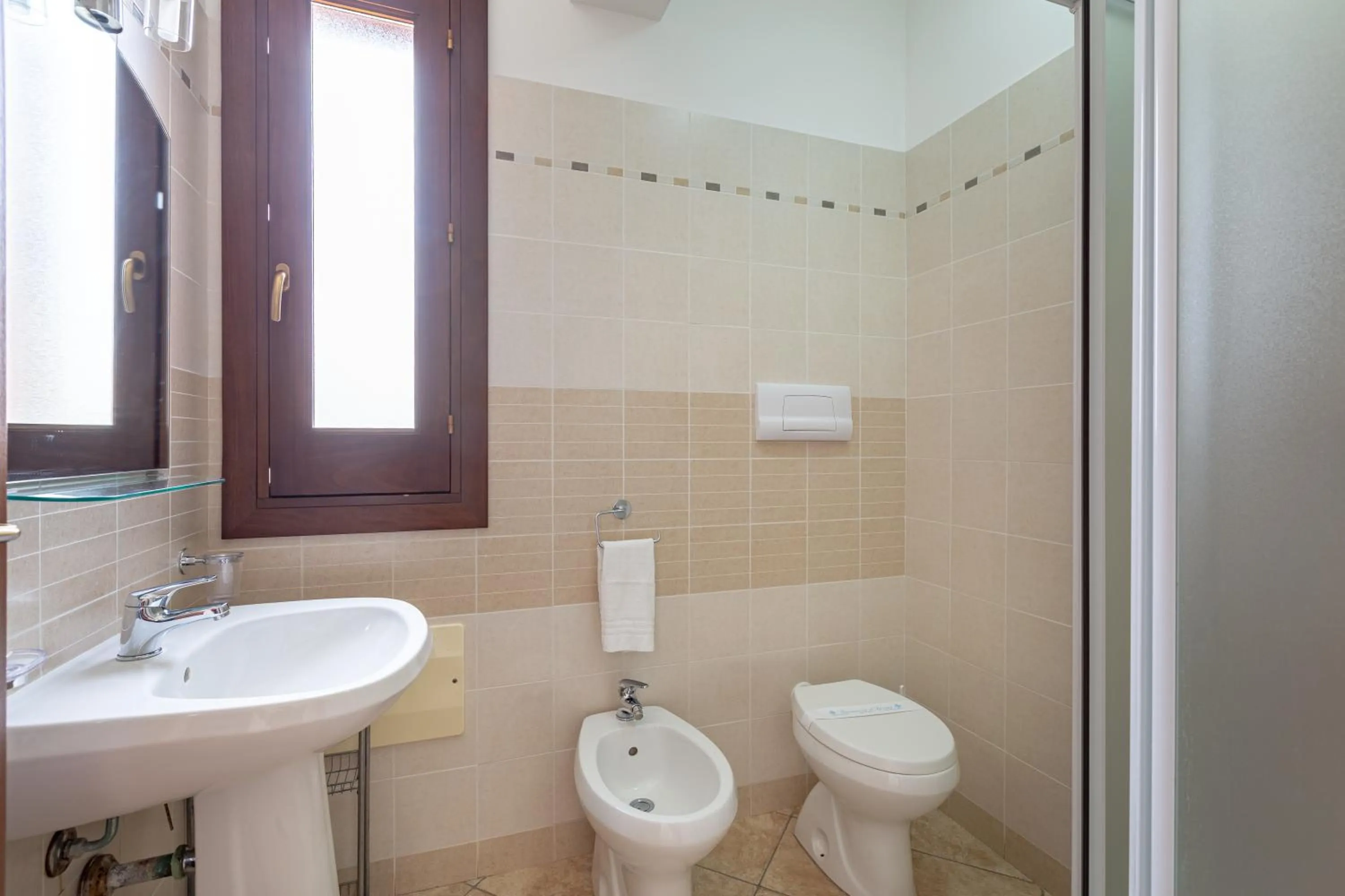 Bathroom in Hotel Sikania