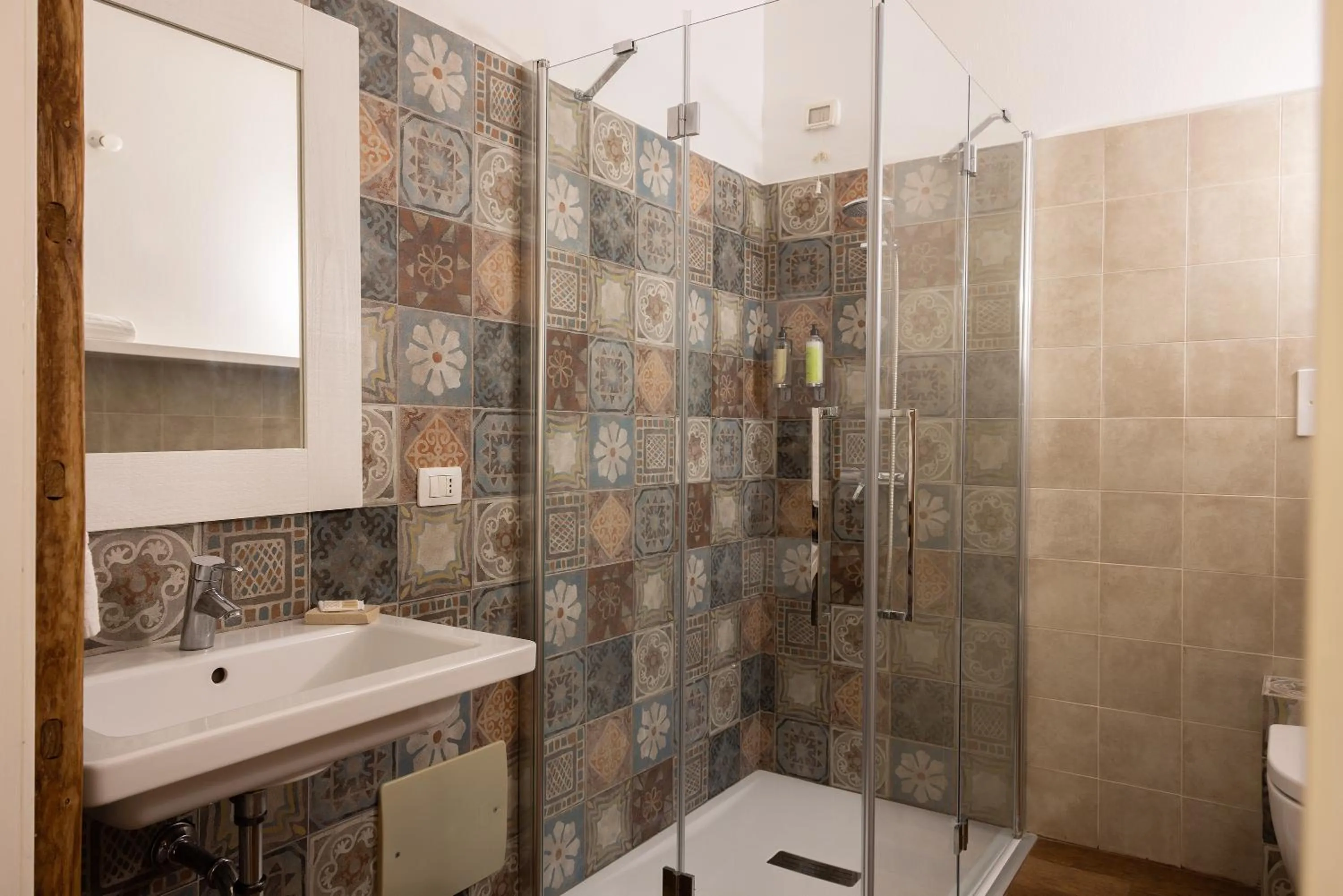 Shower in Masseria Bandino & Spa