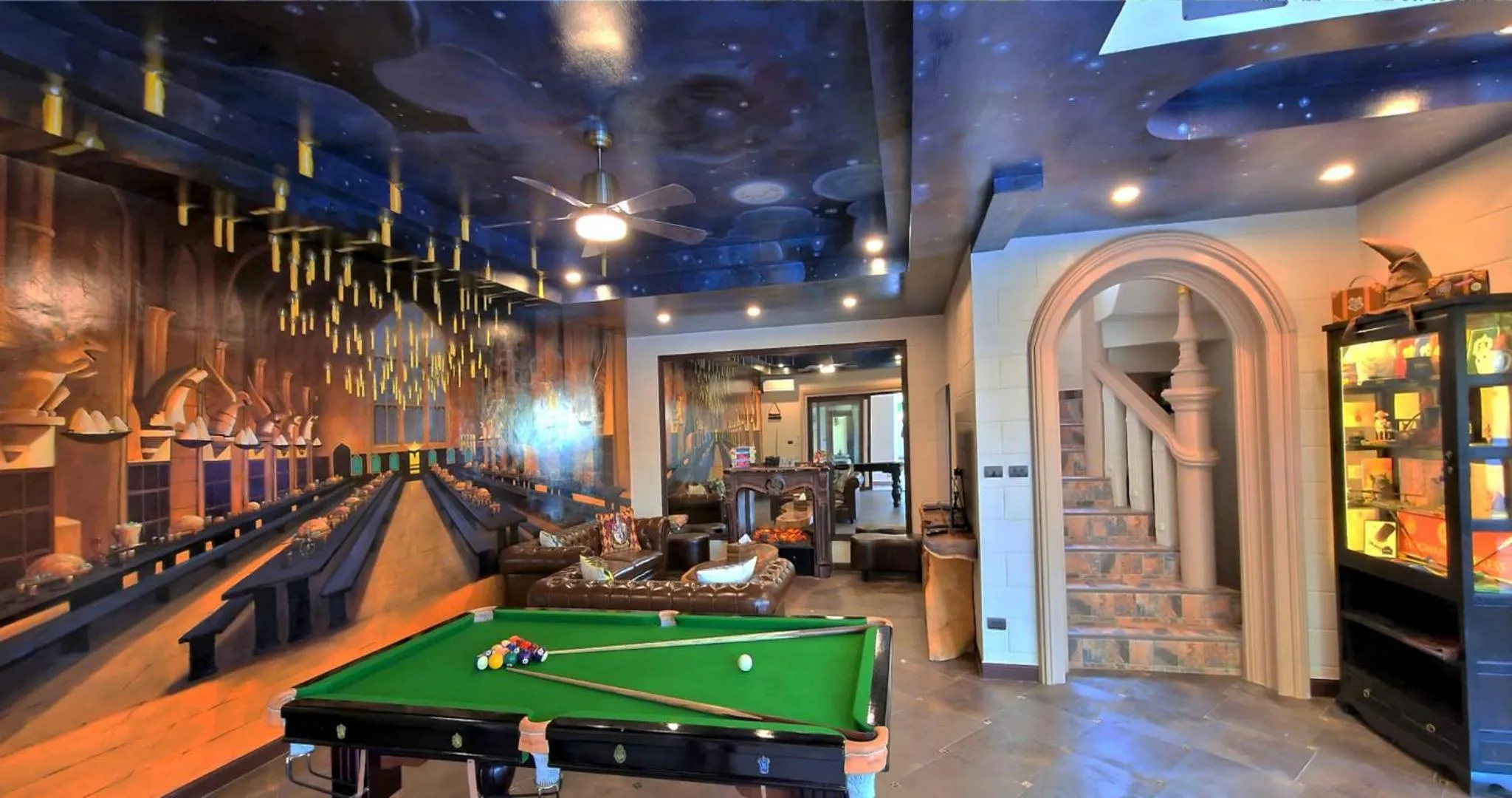Billiard in POTTERLAND Luxury Pool Villa Pattaya Walking Street 6 Bedrooms