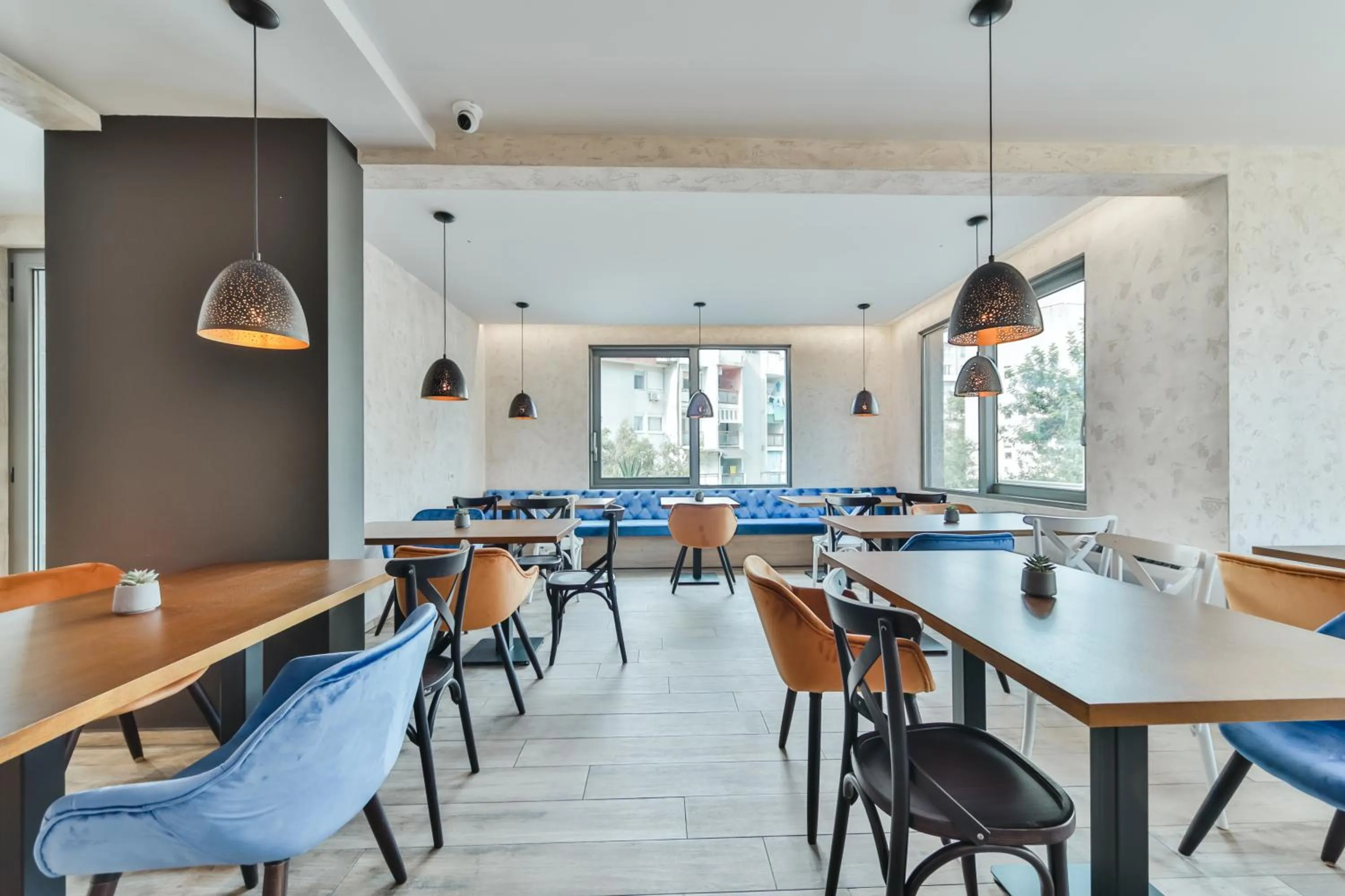 Restaurant/places to eat in Hotel Vladimir