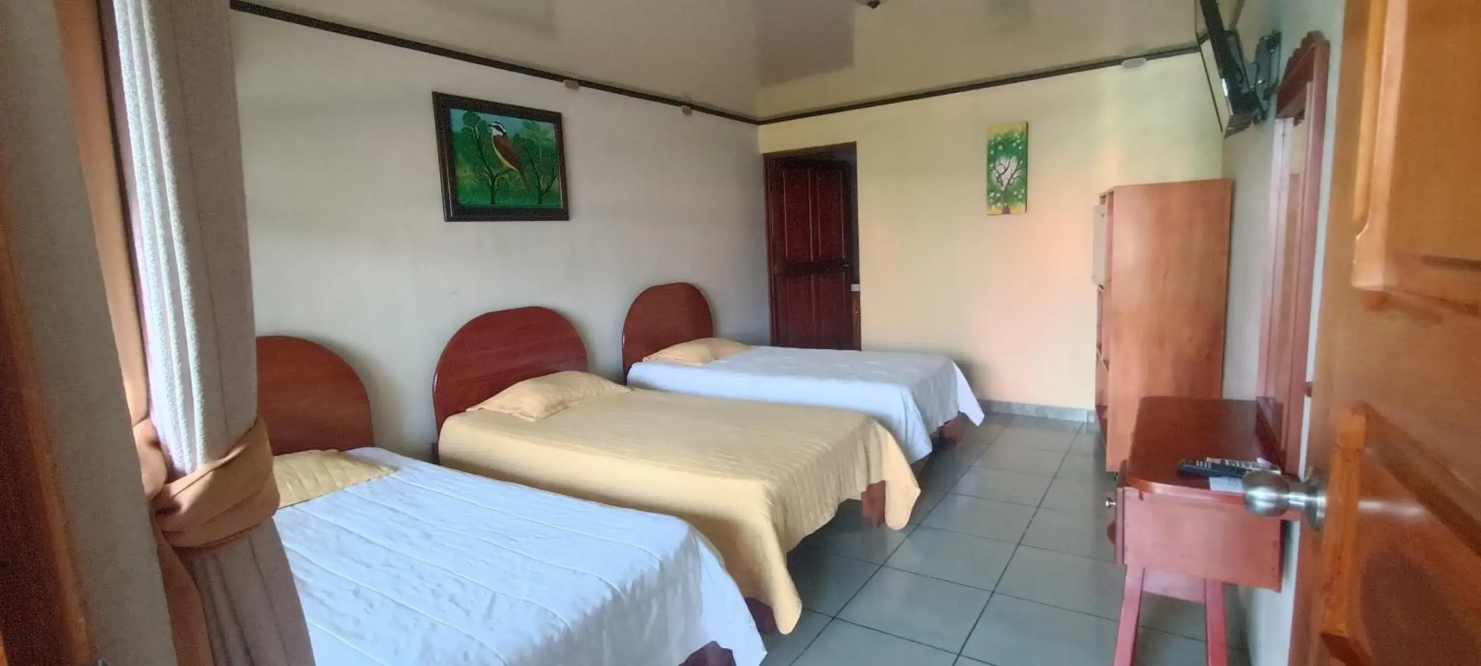 Triple Room in Hotel FAS Triple Room in Hotel FAS