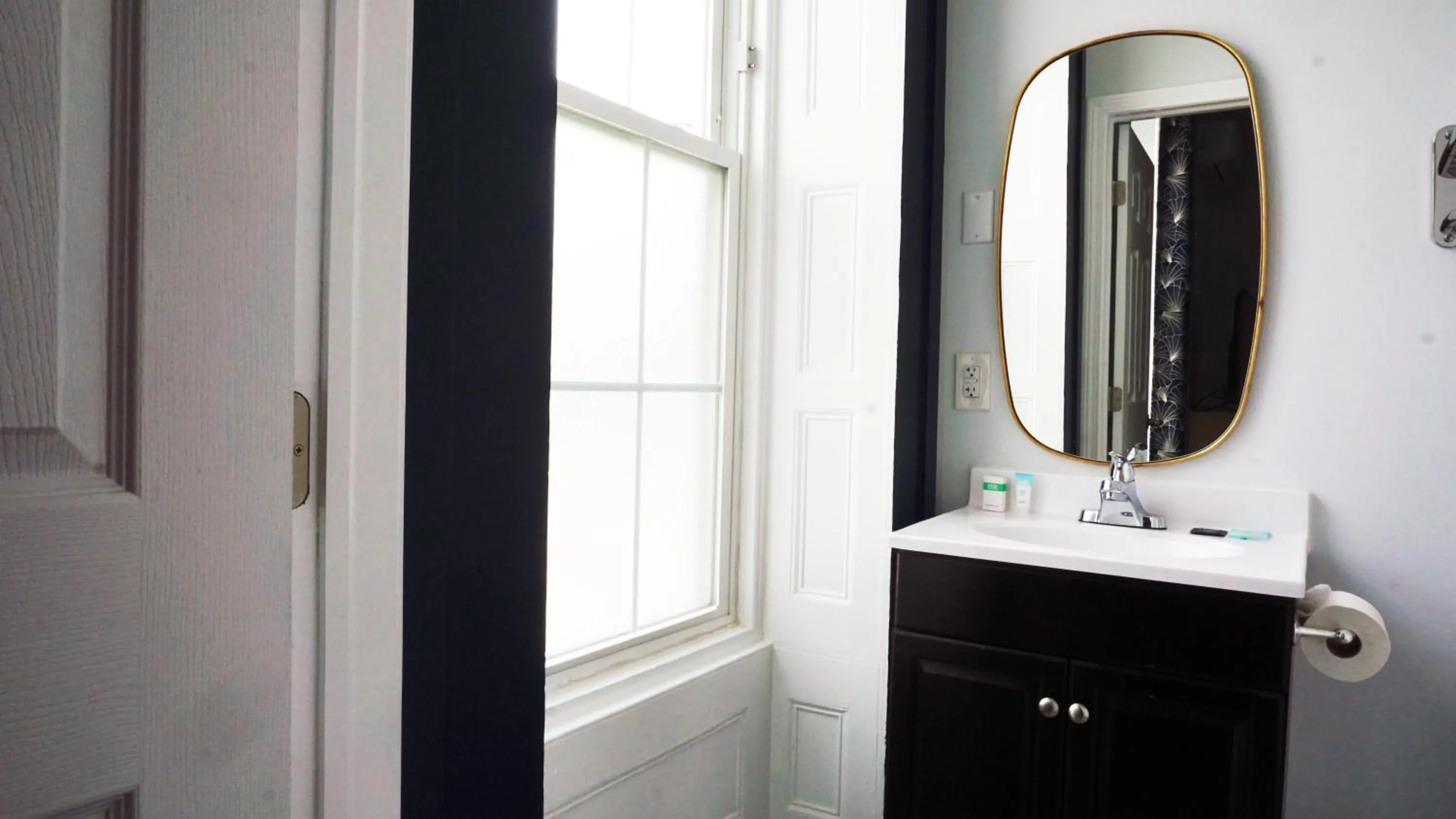 Bathroom in Hotel Callista