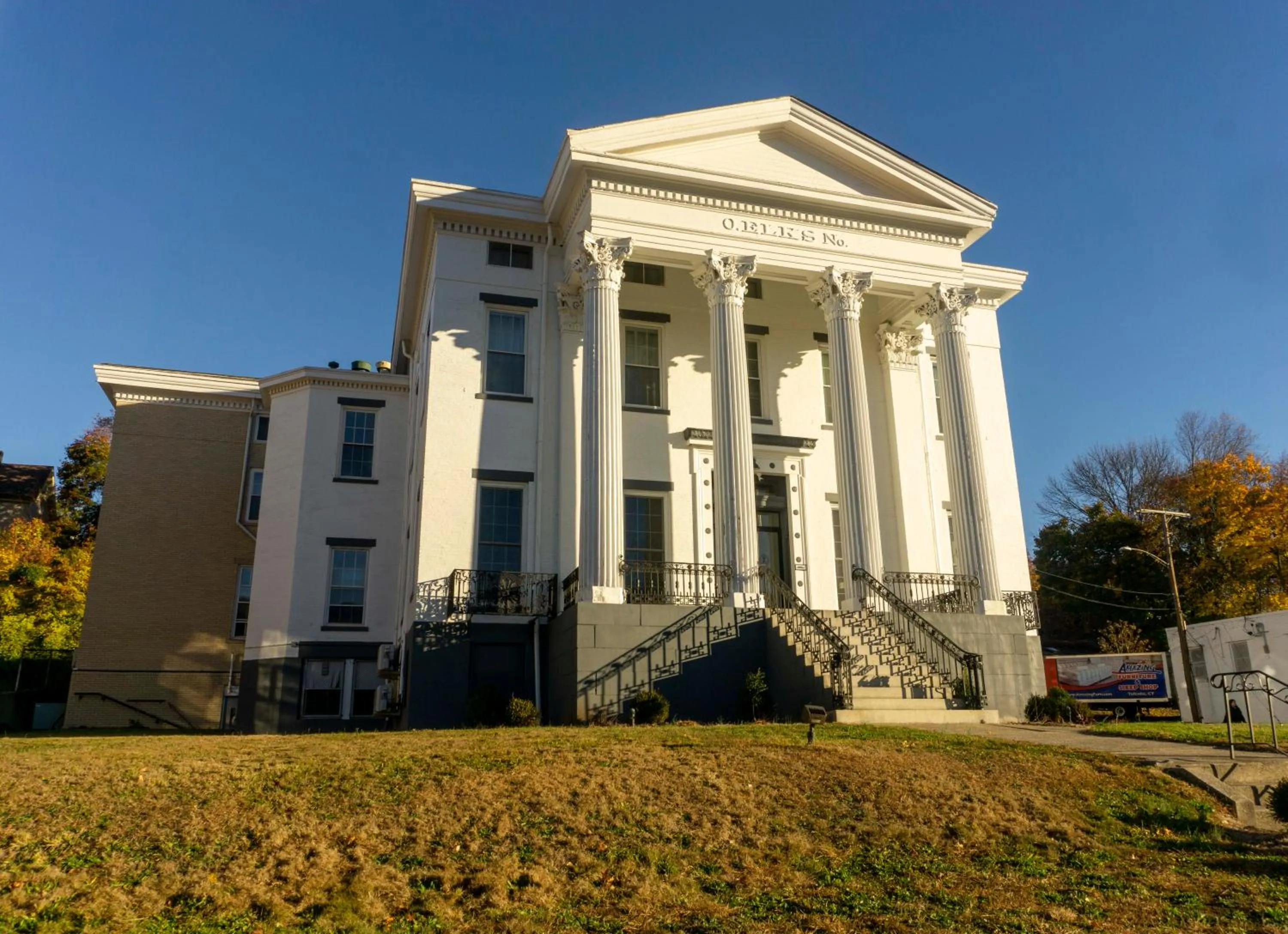 Property building in Hotel Callista