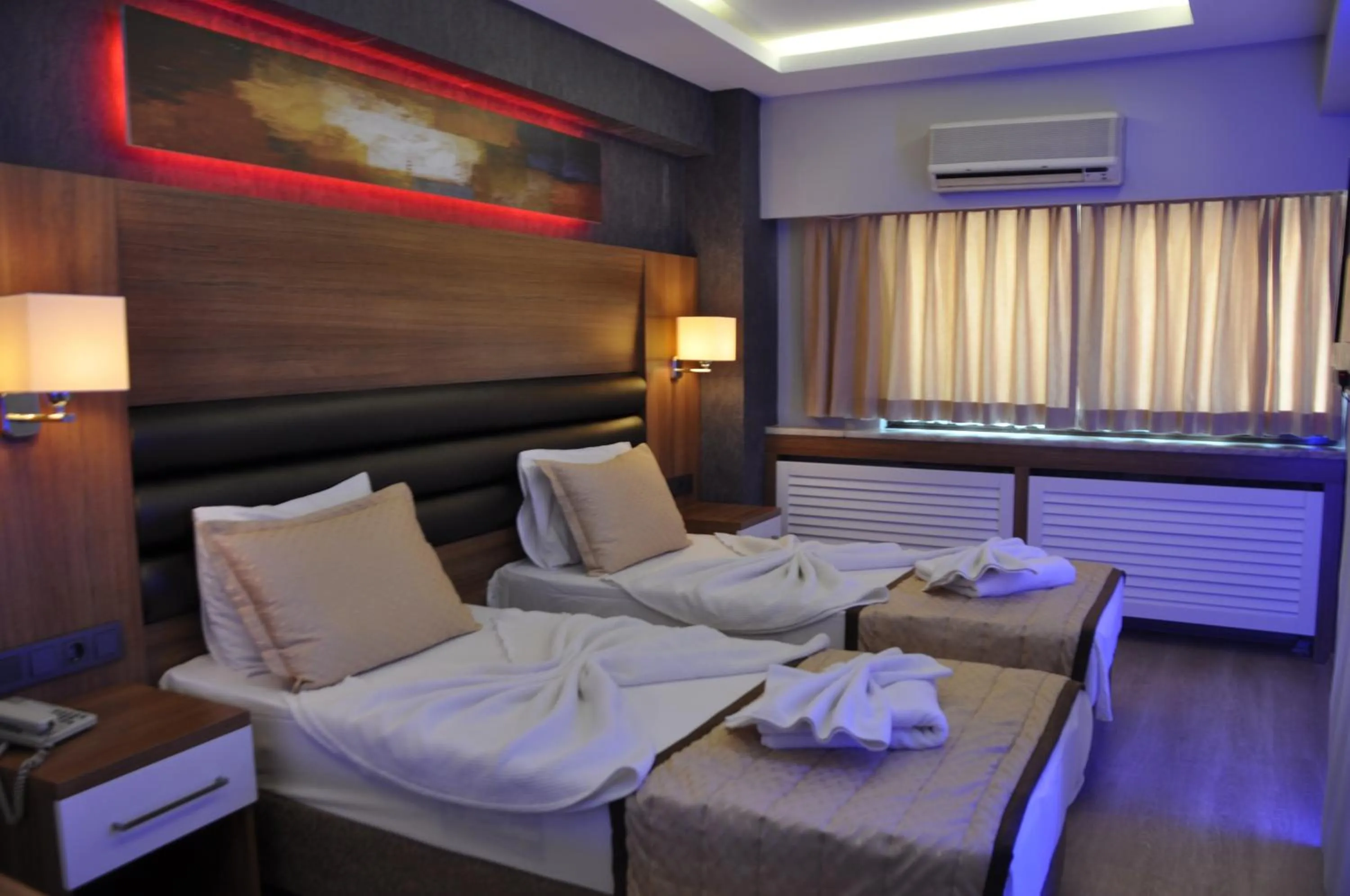 Photo of the whole room in İzmir Otel Kabaçam