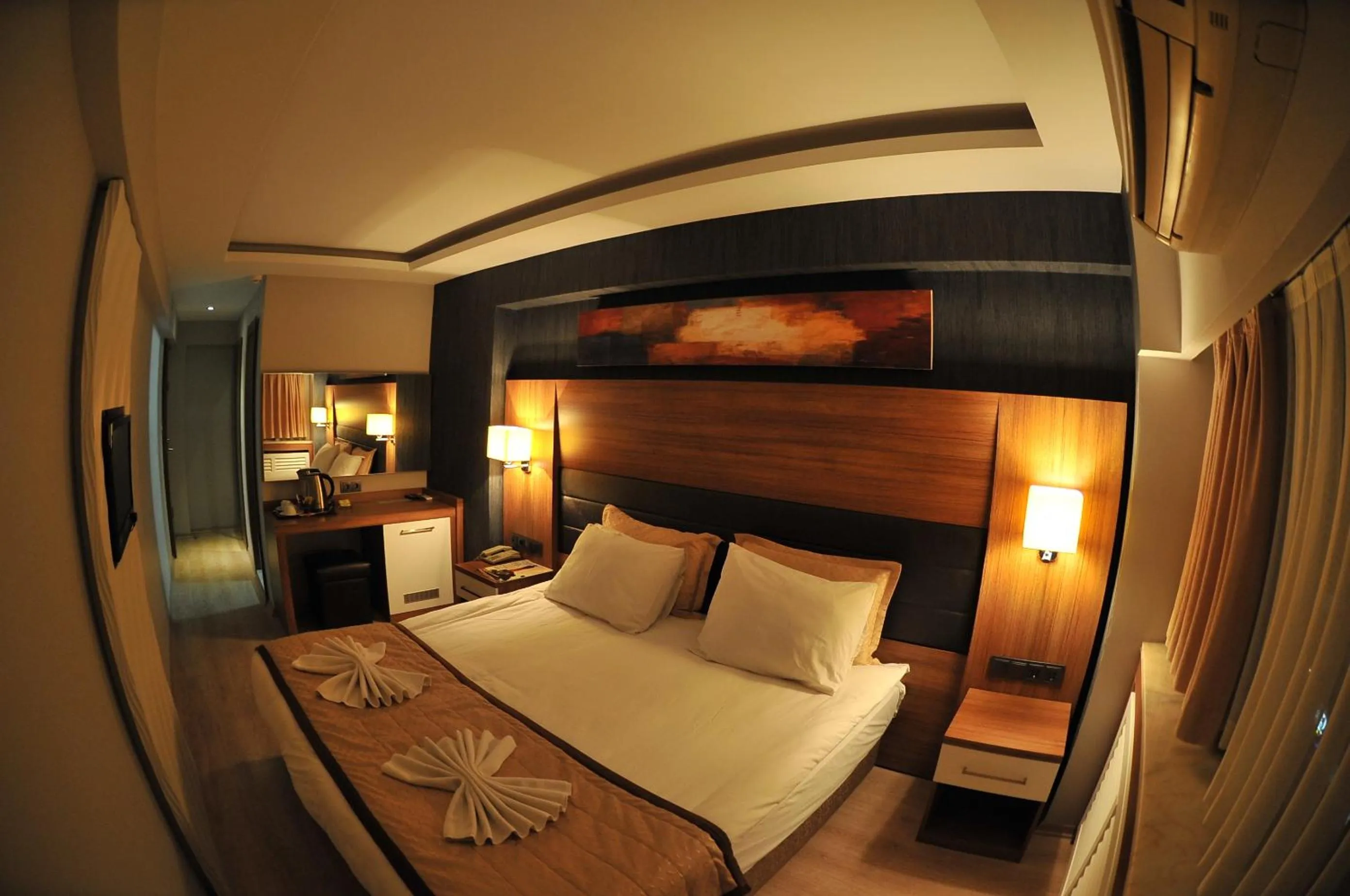 Photo of the whole room, Bed in İzmir Otel Kabaçam