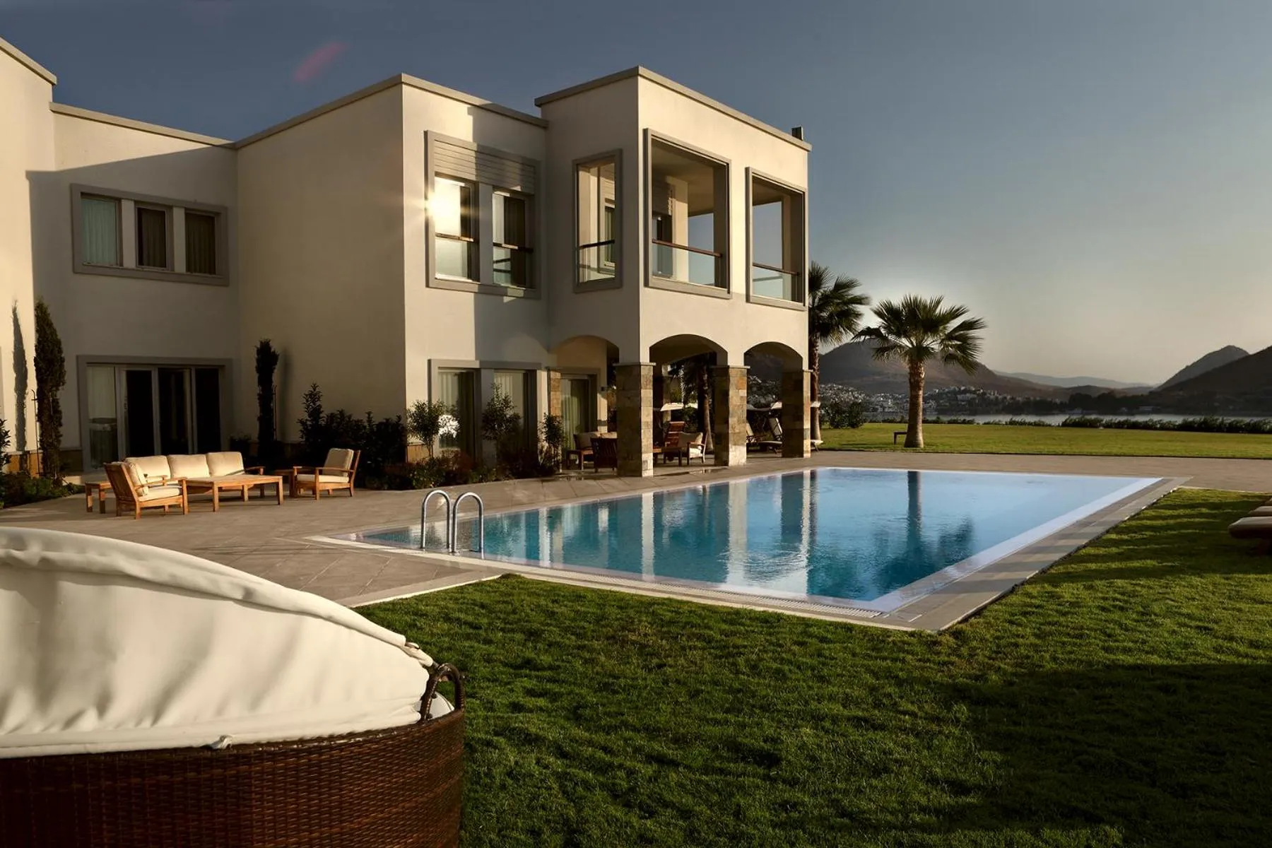 Property building in Xanadu Island