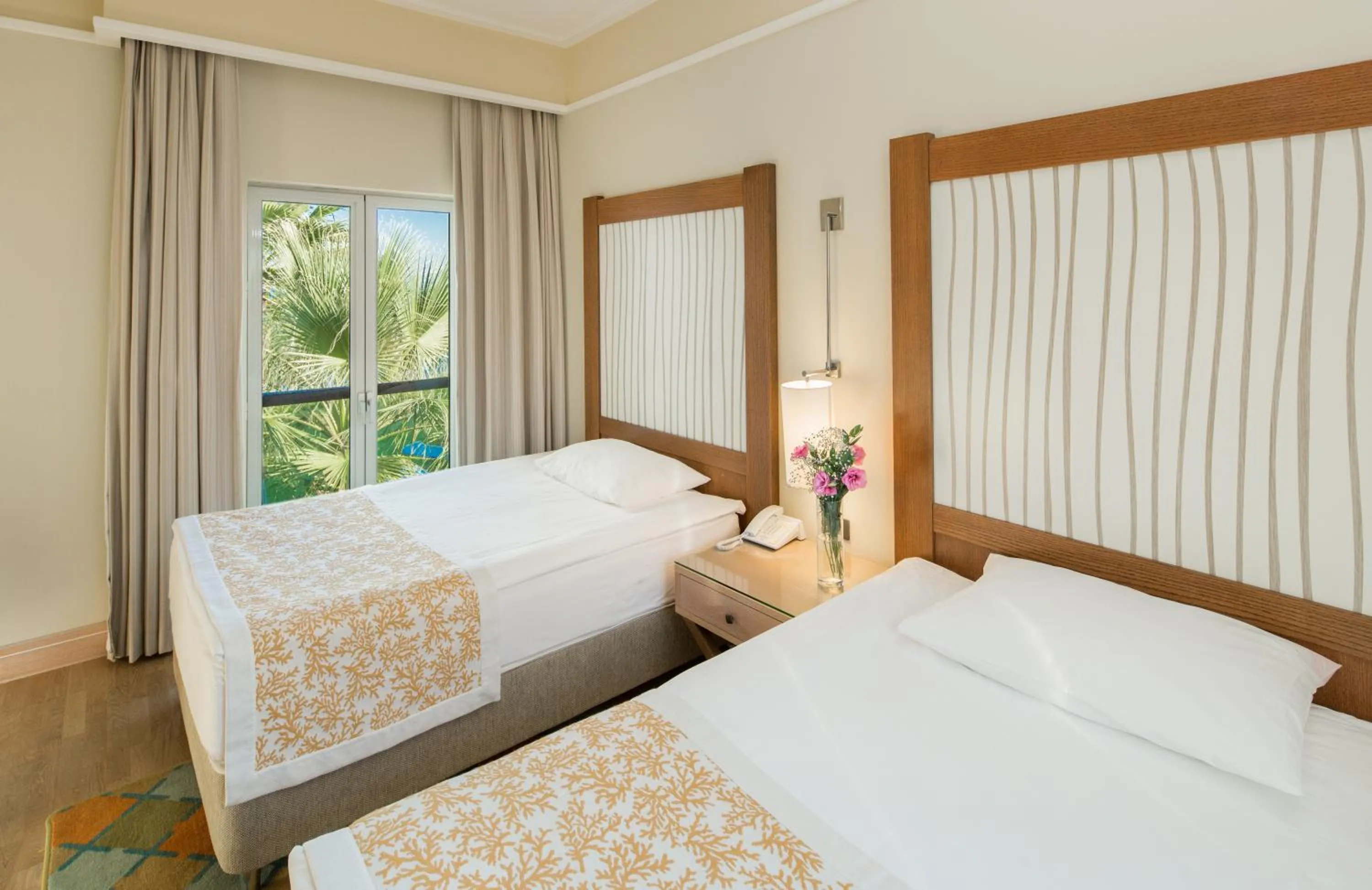 Bed in Xanadu Island