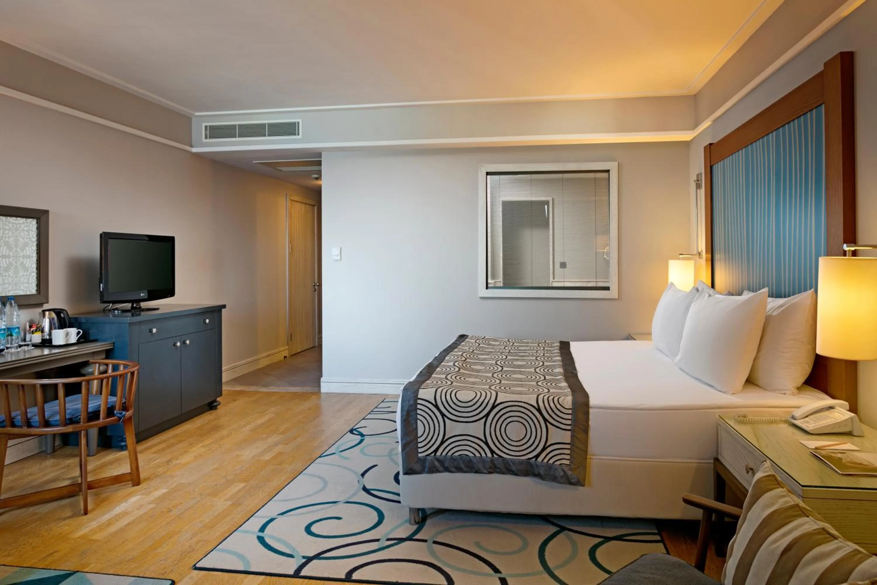 Bed in Xanadu Island