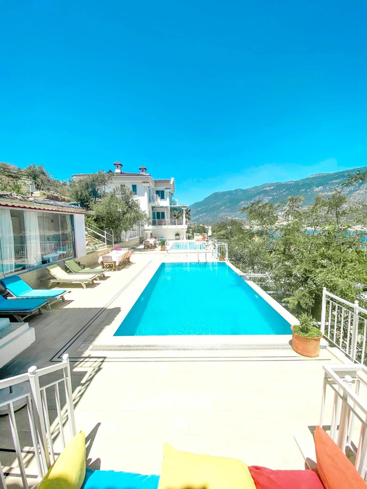 Swimming pool in Club Hotel Barbarossa