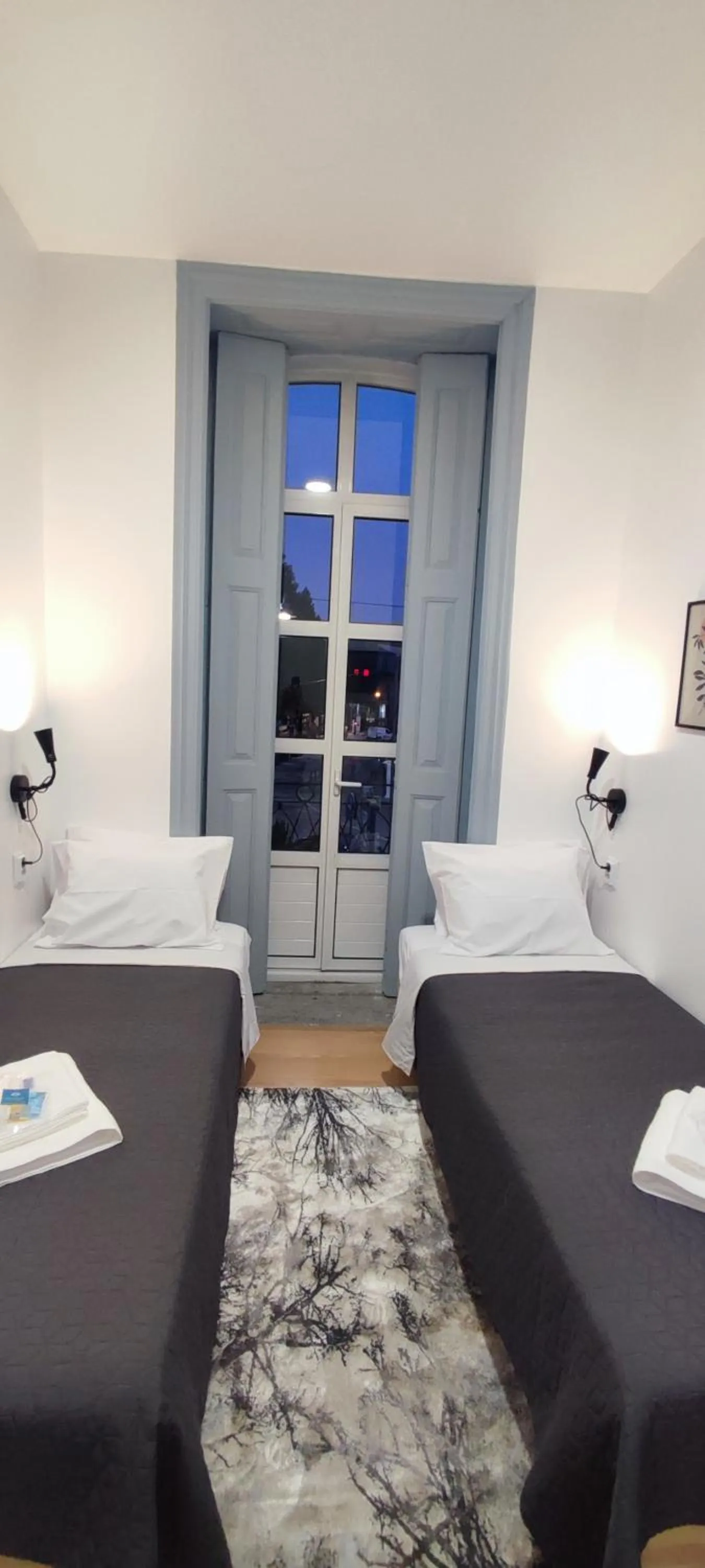 Bedroom, Bed in Vila Santa Cruz Guest House