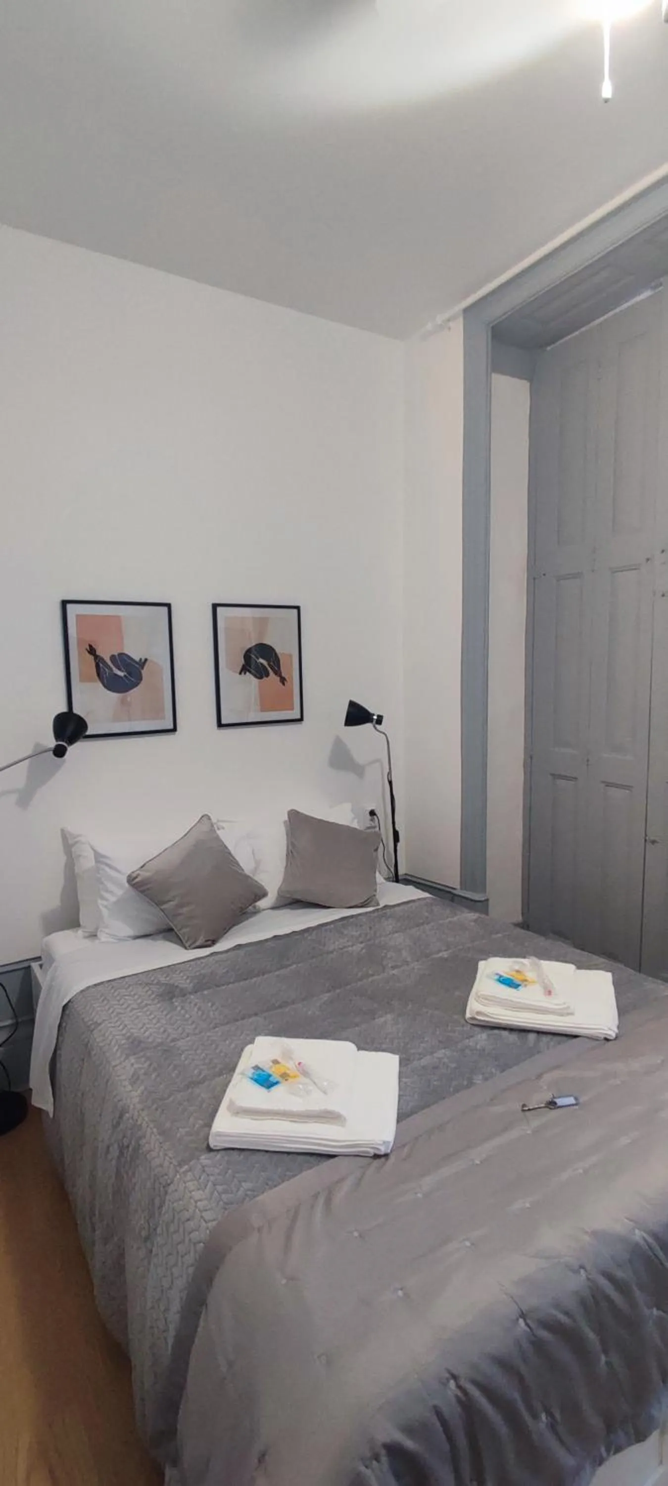 Bedroom, Bed in Vila Santa Cruz Guest House