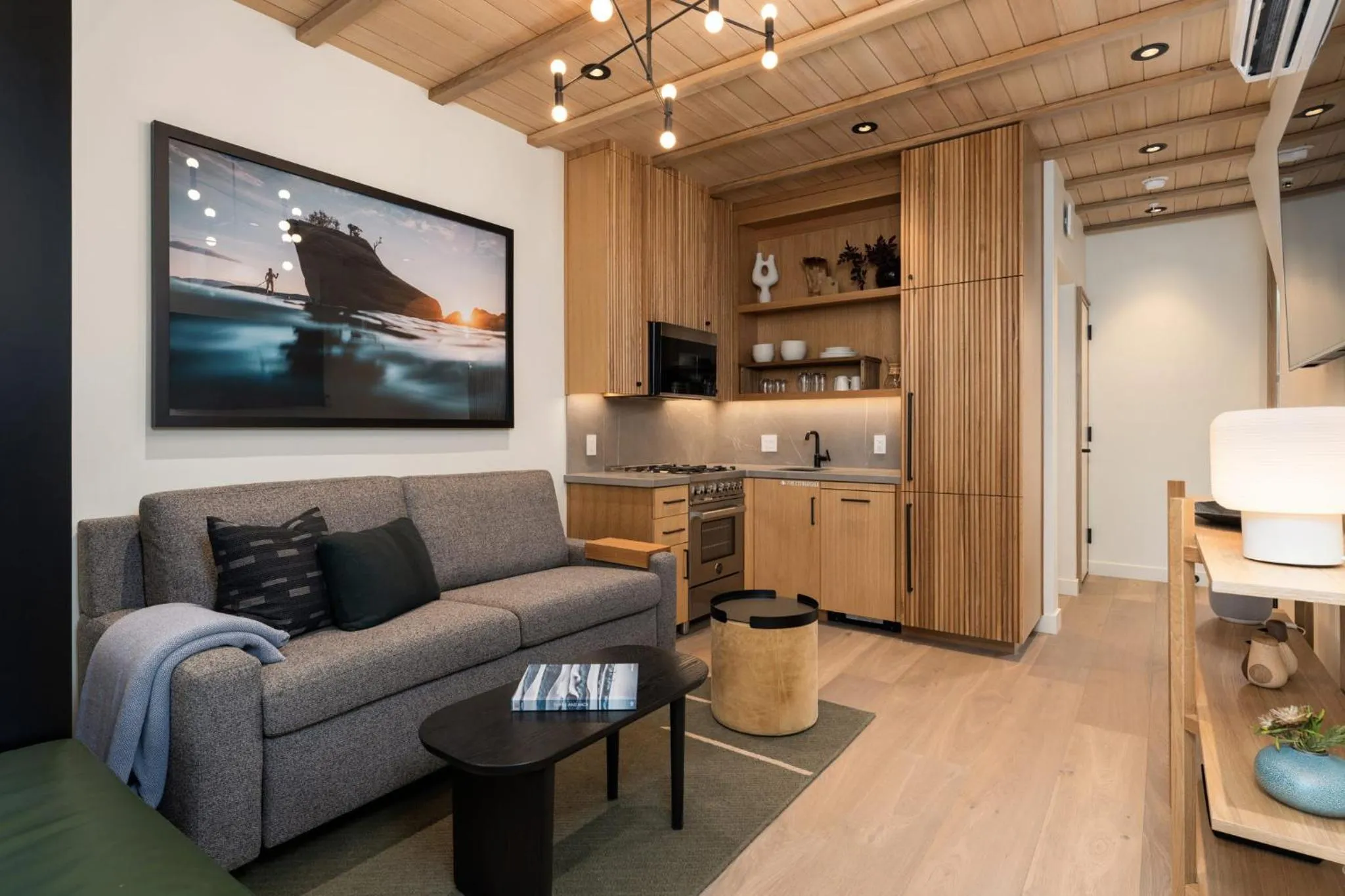 Living room in Desolation Hotel