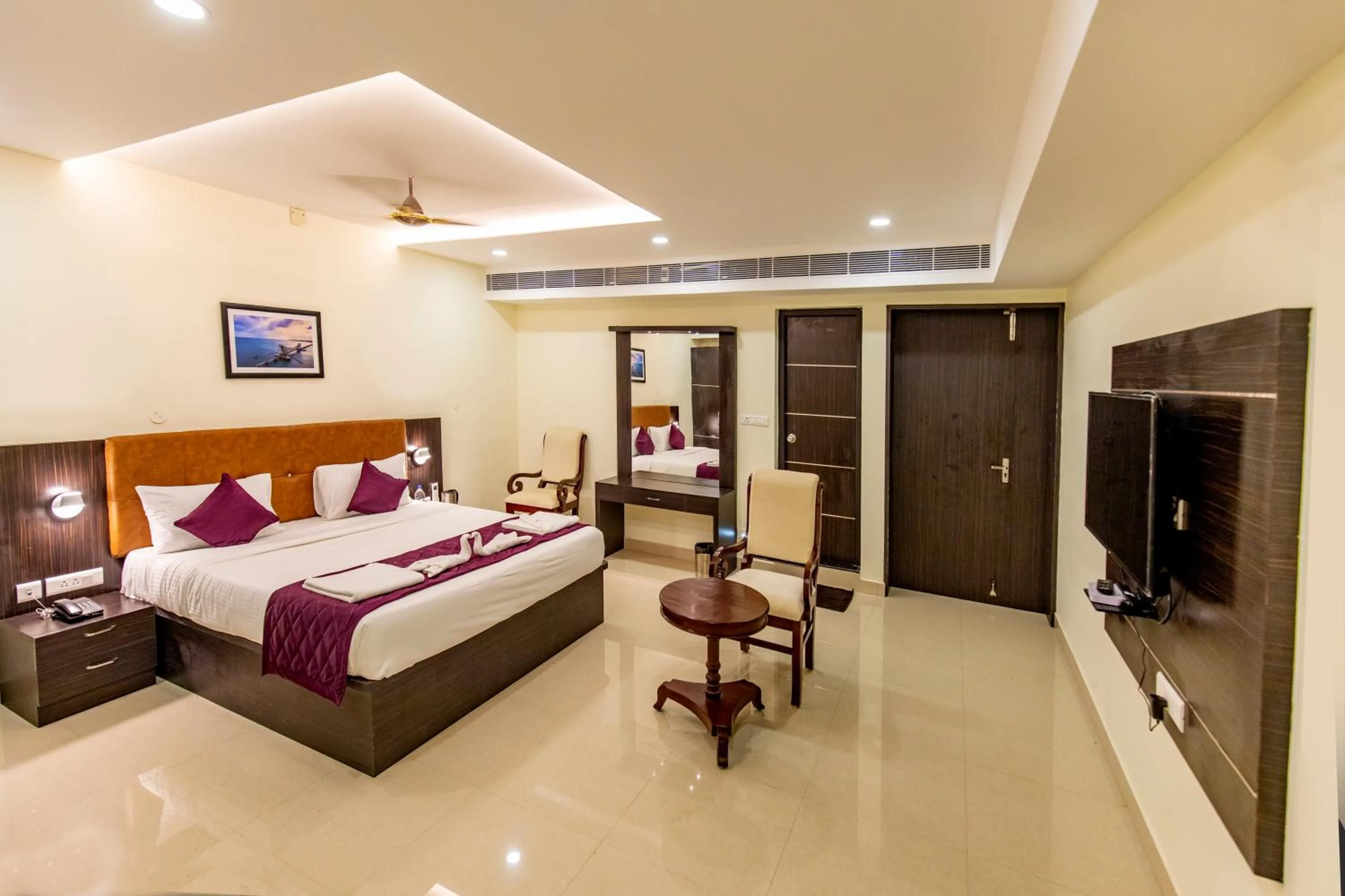 Bed in TTK Residency