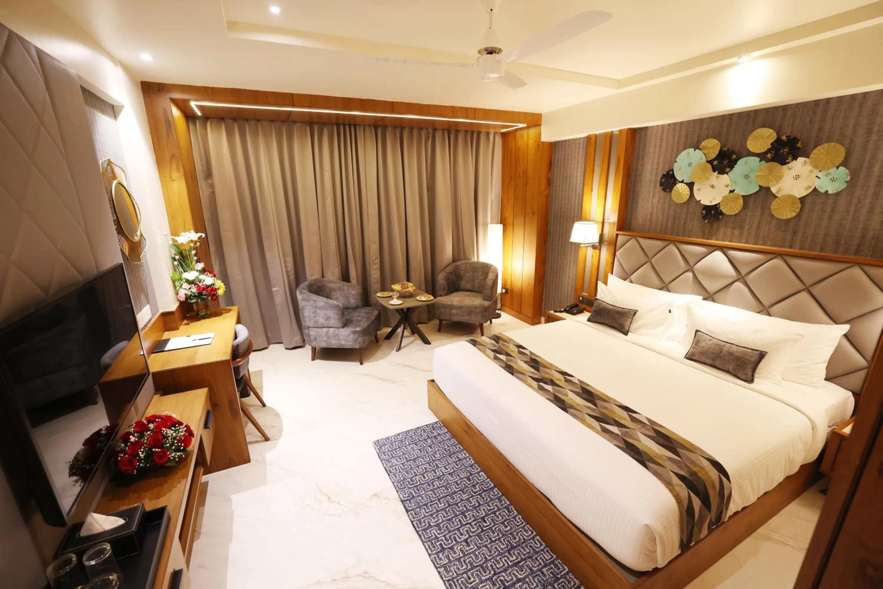 Coffee/tea facilities, Bed in AJ Grand Hotel