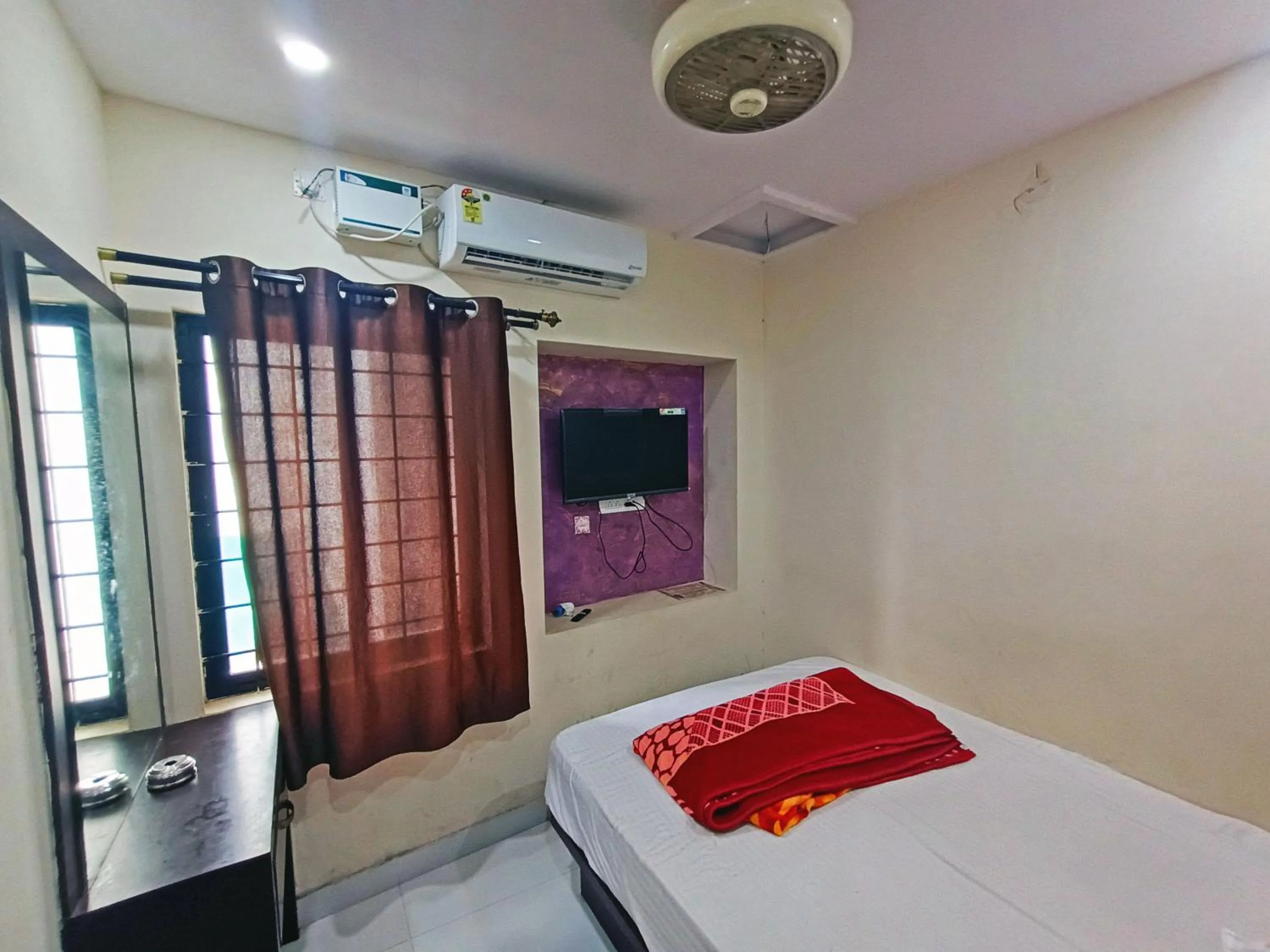 Bedroom, Bed in MG Residency