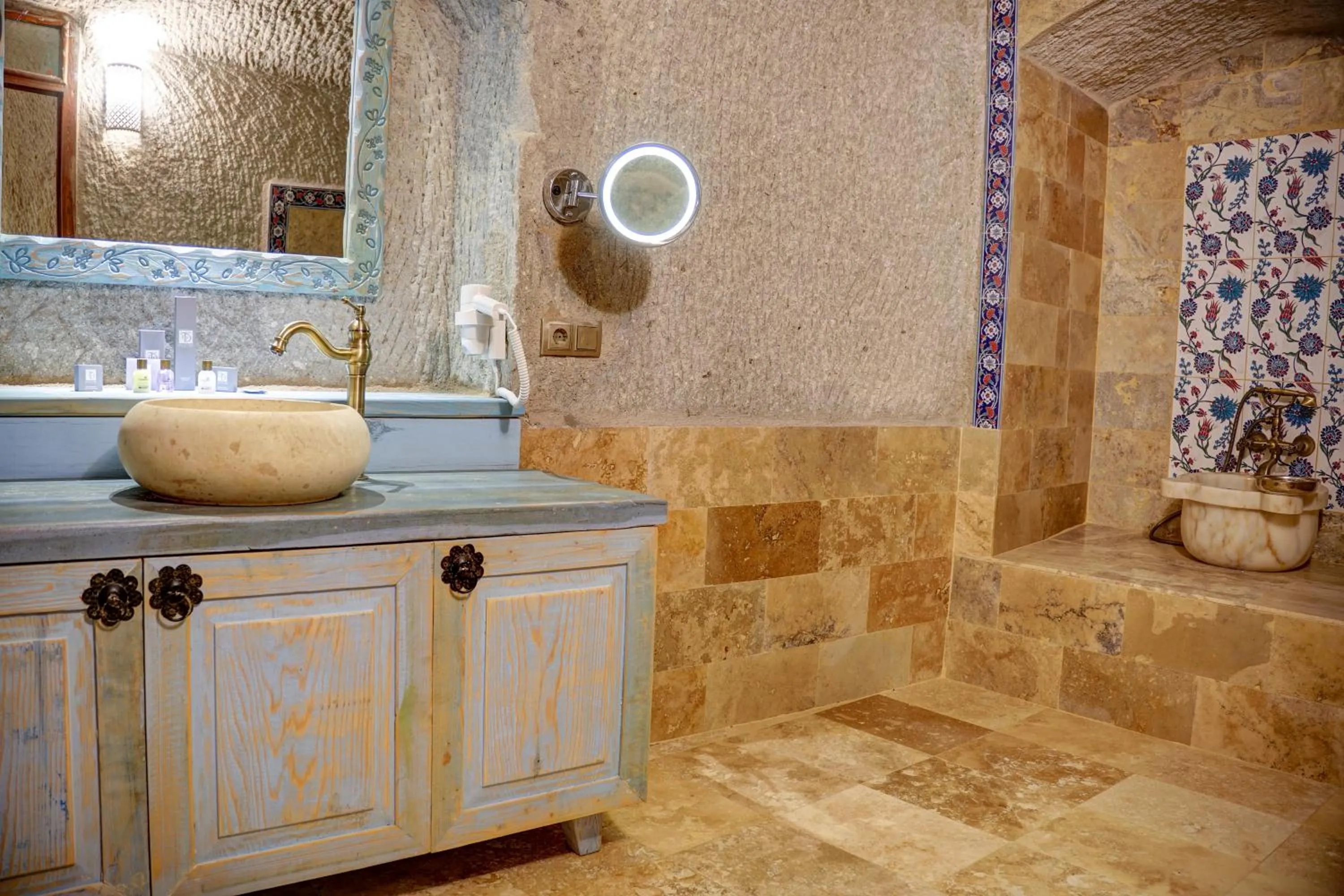 Bathroom in Aşk-ı Nare Cave Hotel Swimming Pool Hot & SPA