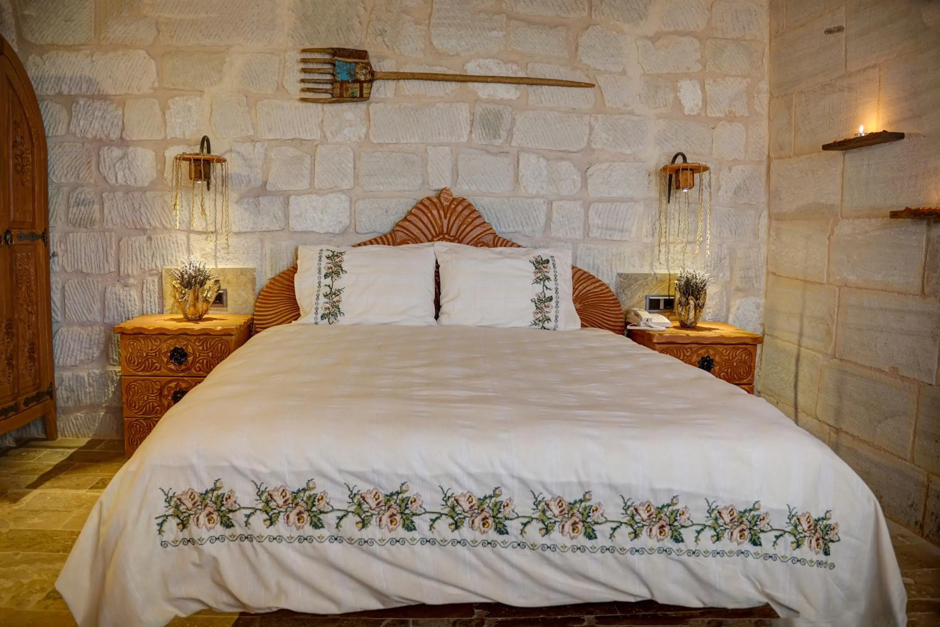 Bed in Aşk-ı Nare Cave Hotel Swimming Pool Hot & SPA