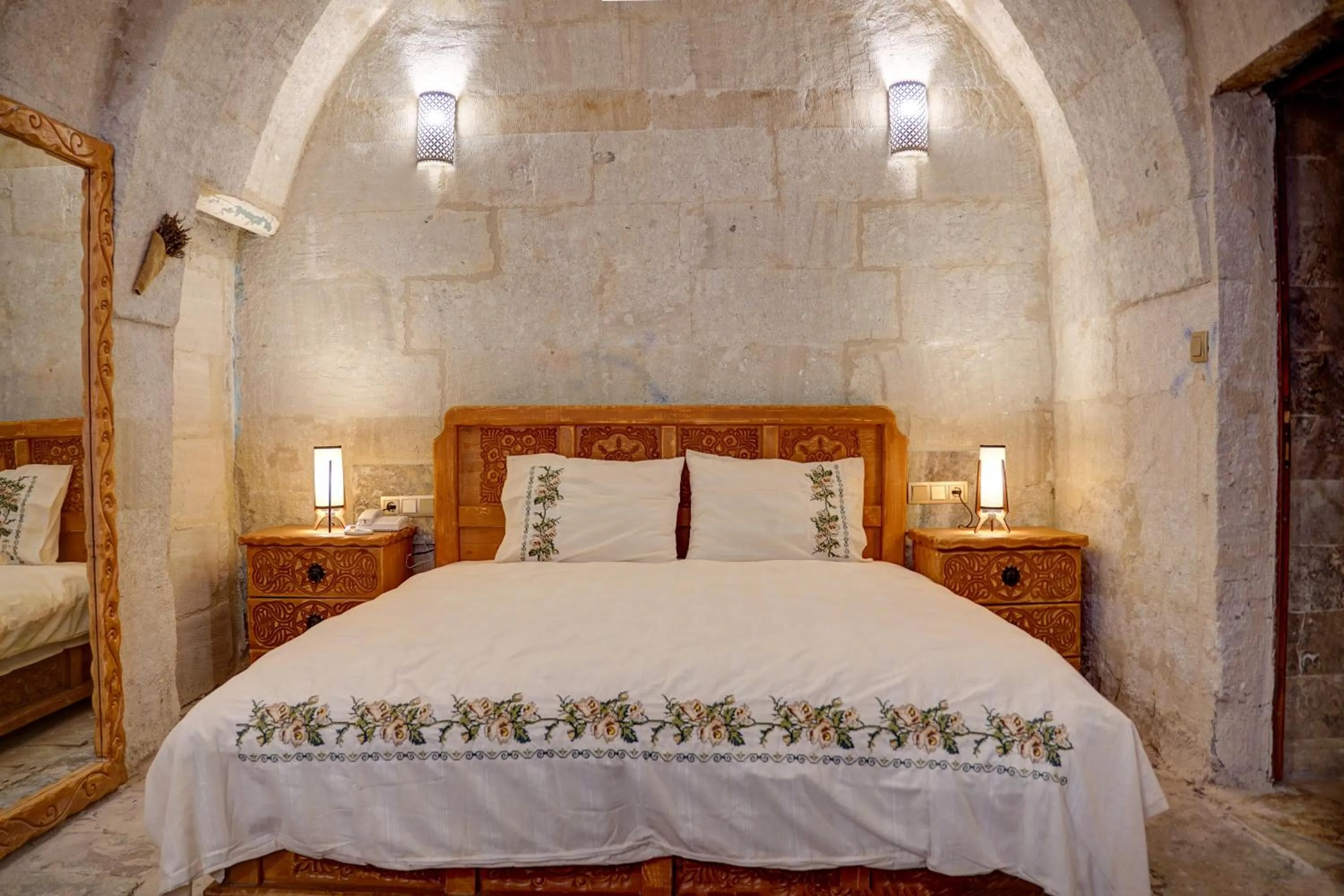 Bedroom, Bed in Aşk-ı Nare Cave Hotel Swimming Pool Hot & SPA