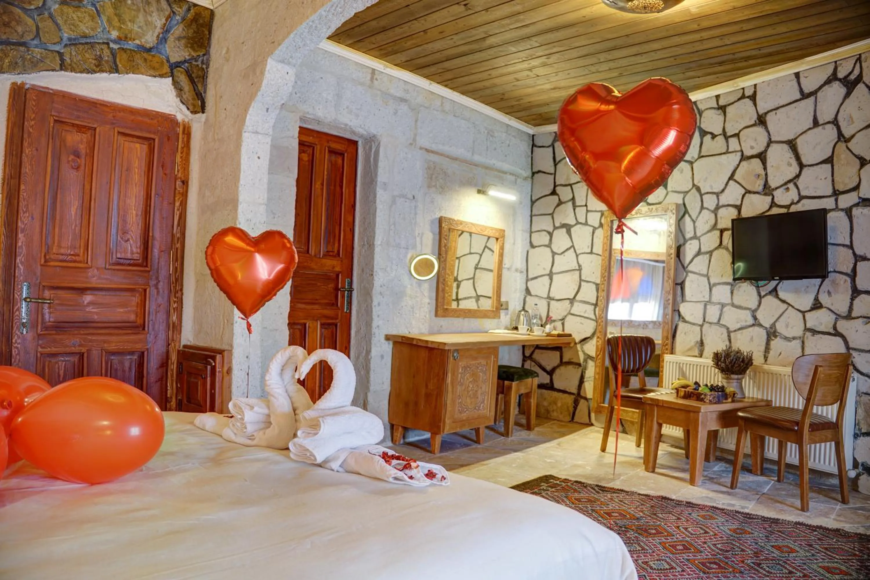 Photo of the whole room, Bed in Aşk-ı Nare Cave Hotel Swimming Pool Hot & SPA