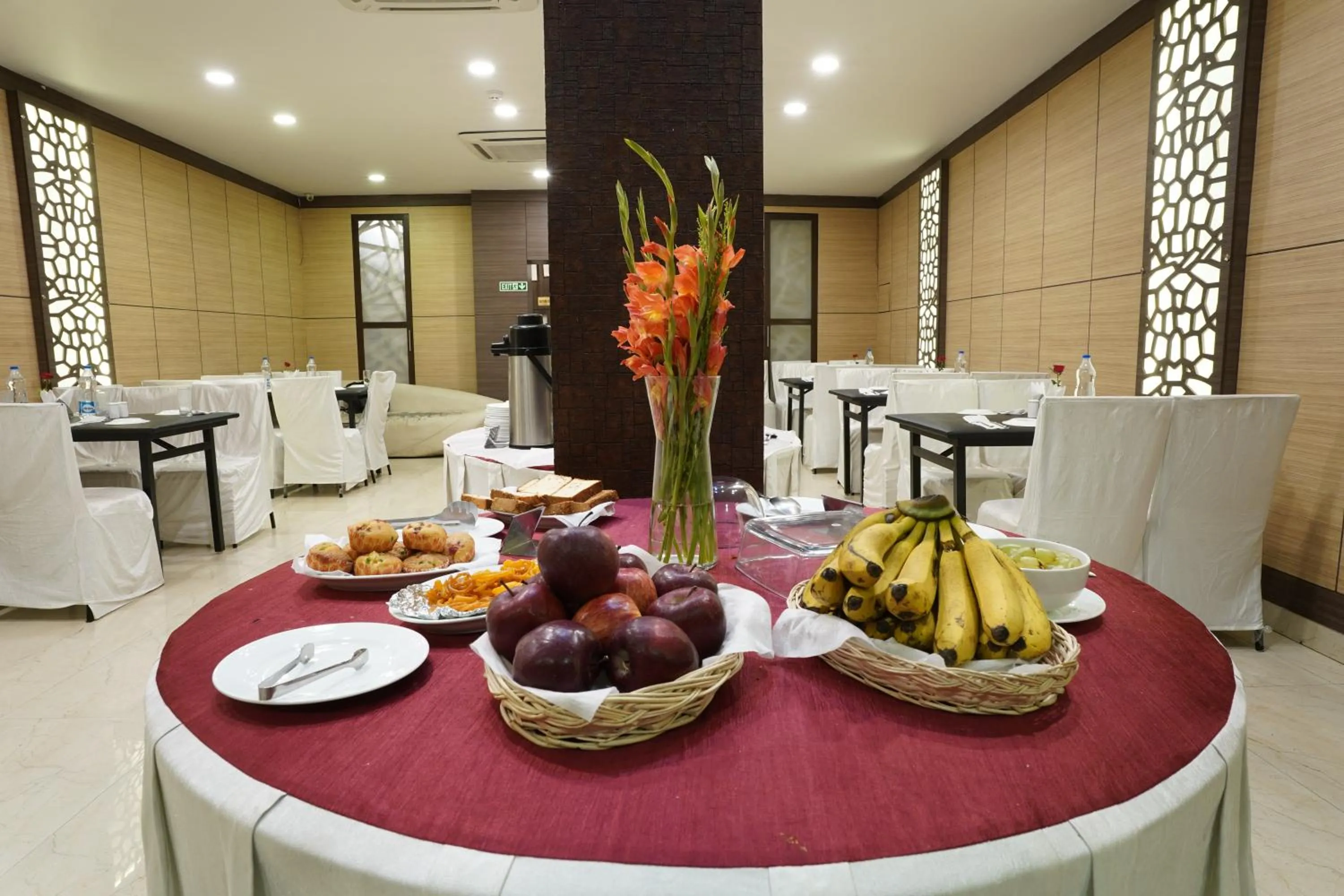 Breakfast in Hotel Emirates