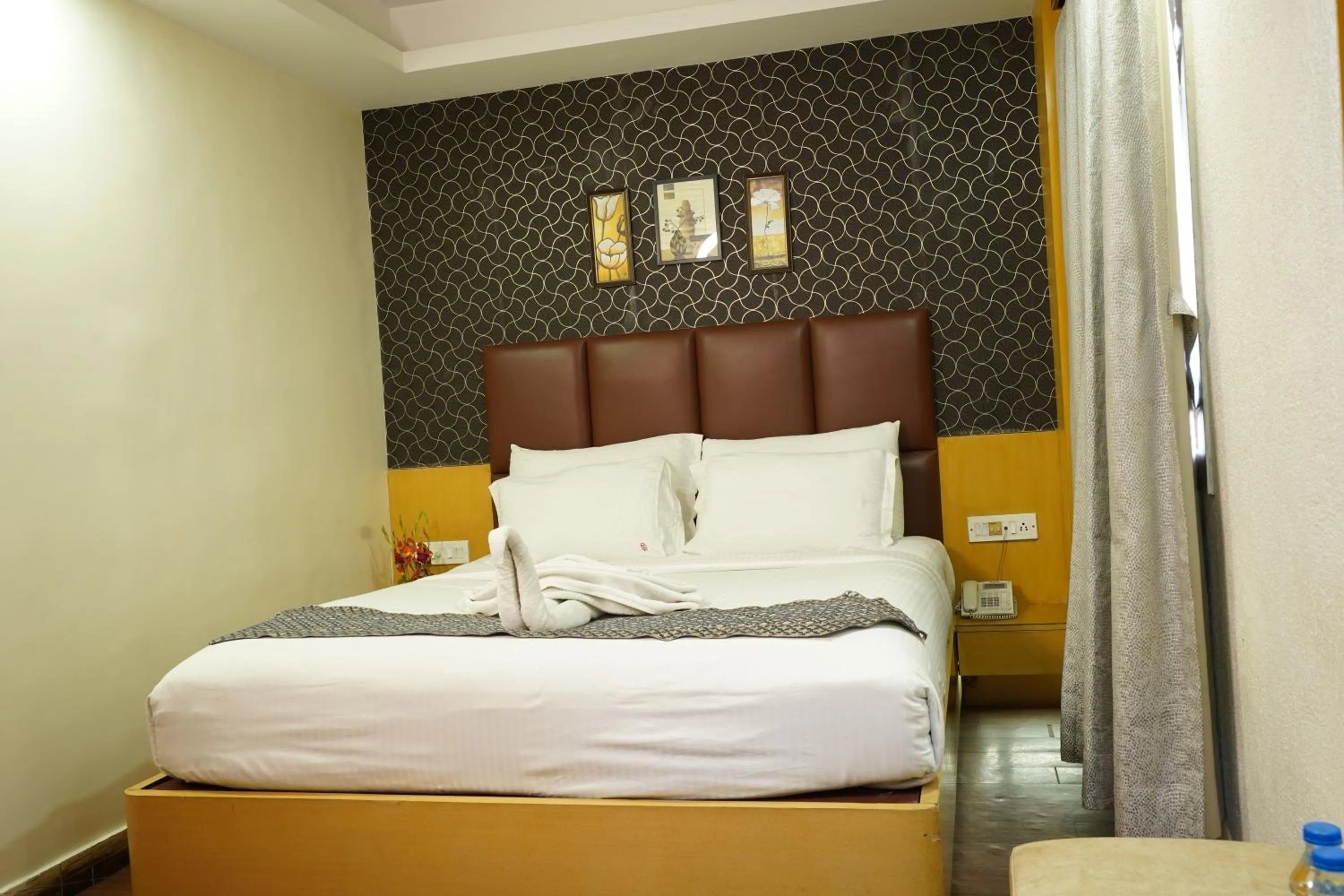 Bed in Hotel Emirates