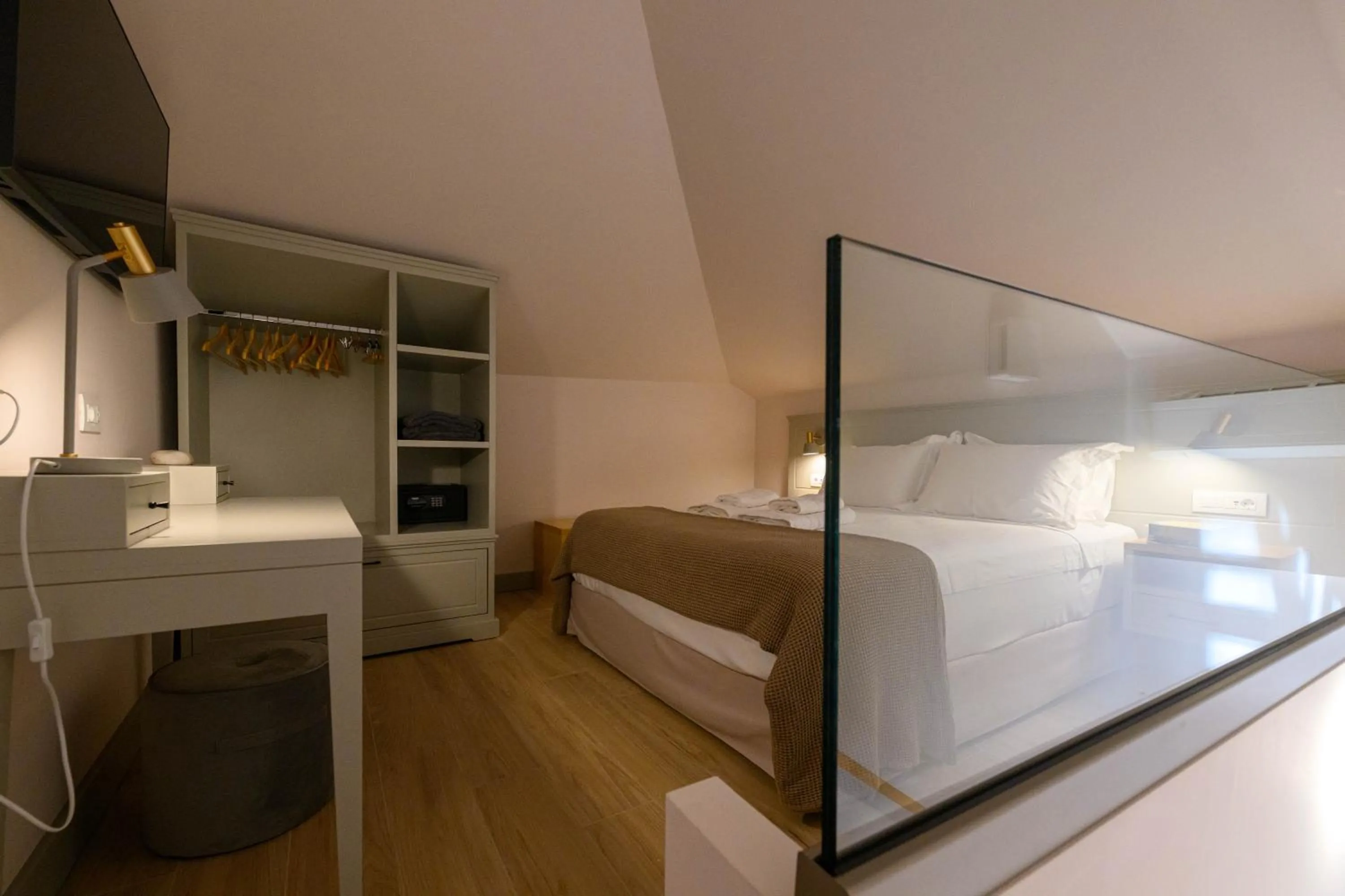 Bed in Kannas Mani Luxury Suites -Adults Friendly 14 Plus