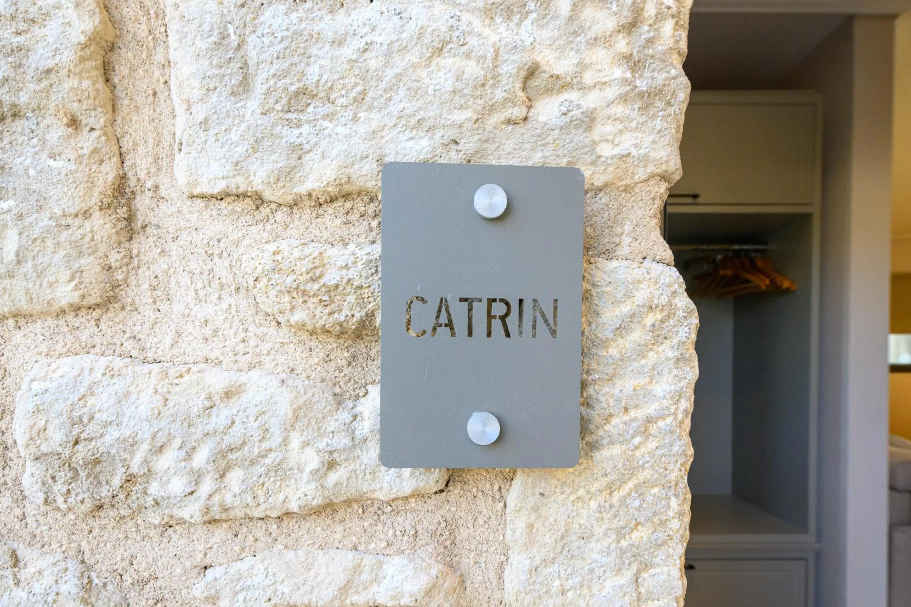 Kannas Mani Luxury Suites -Adults Friendly 14 Plus