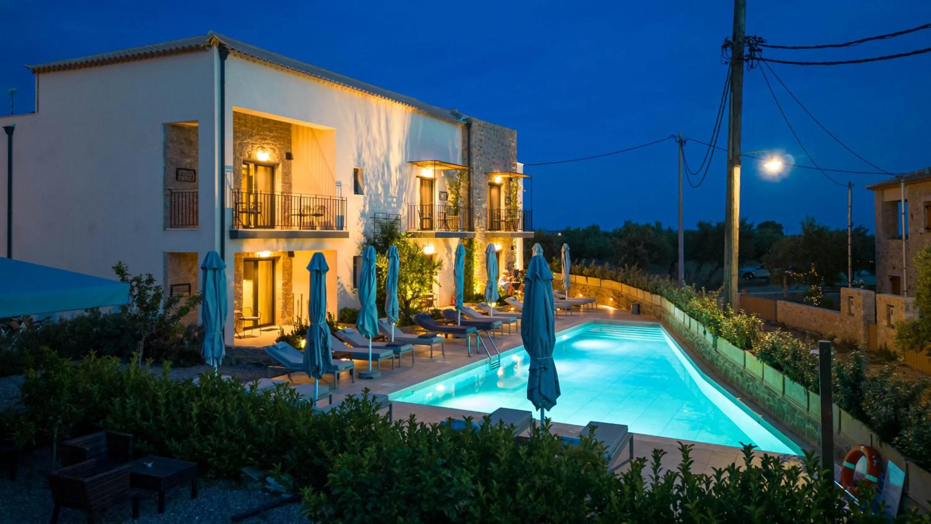 Kannas Mani Luxury Suites -Adults Friendly 14 Plus