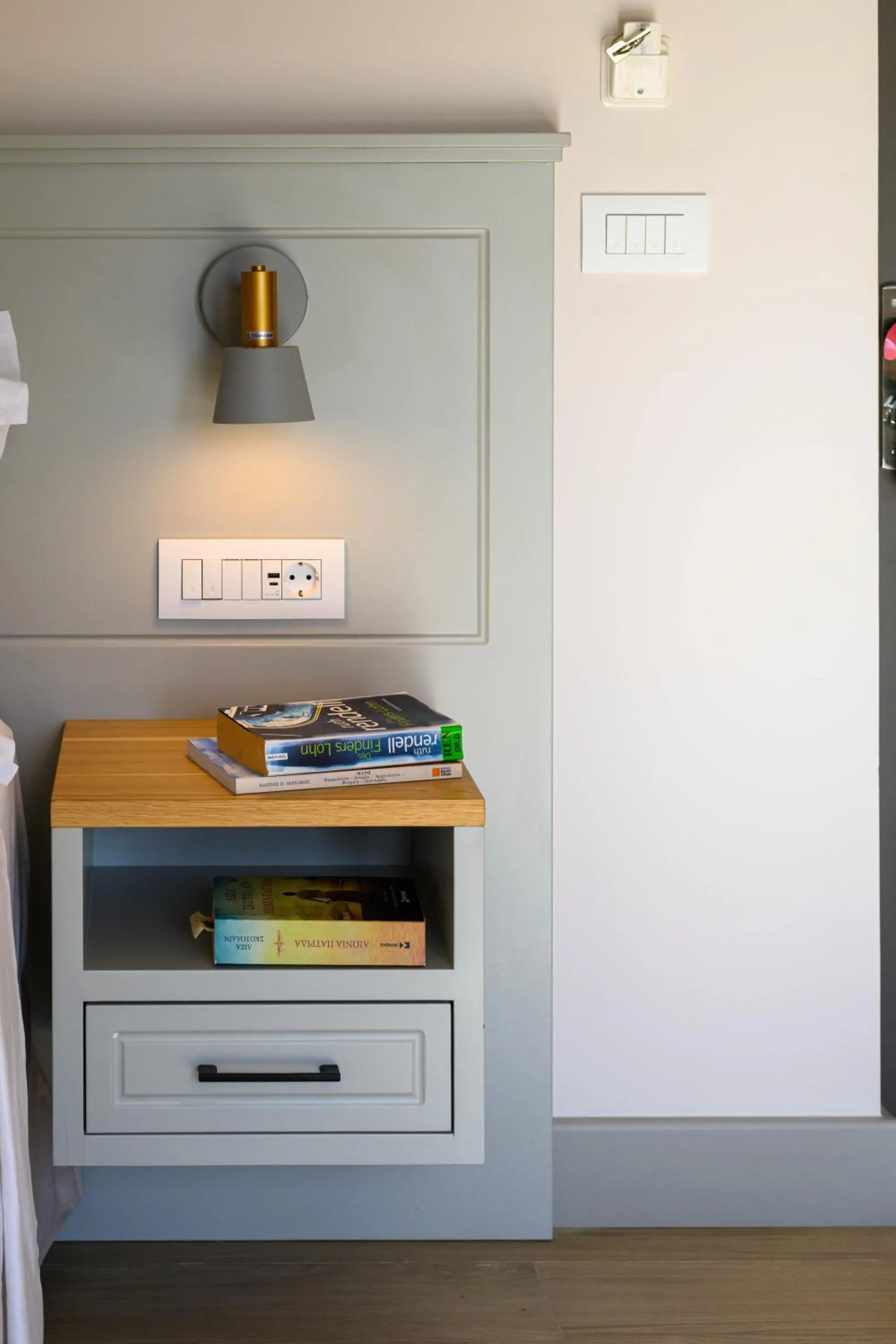 Kannas Mani Luxury Suites -Adults Friendly 14 Plus