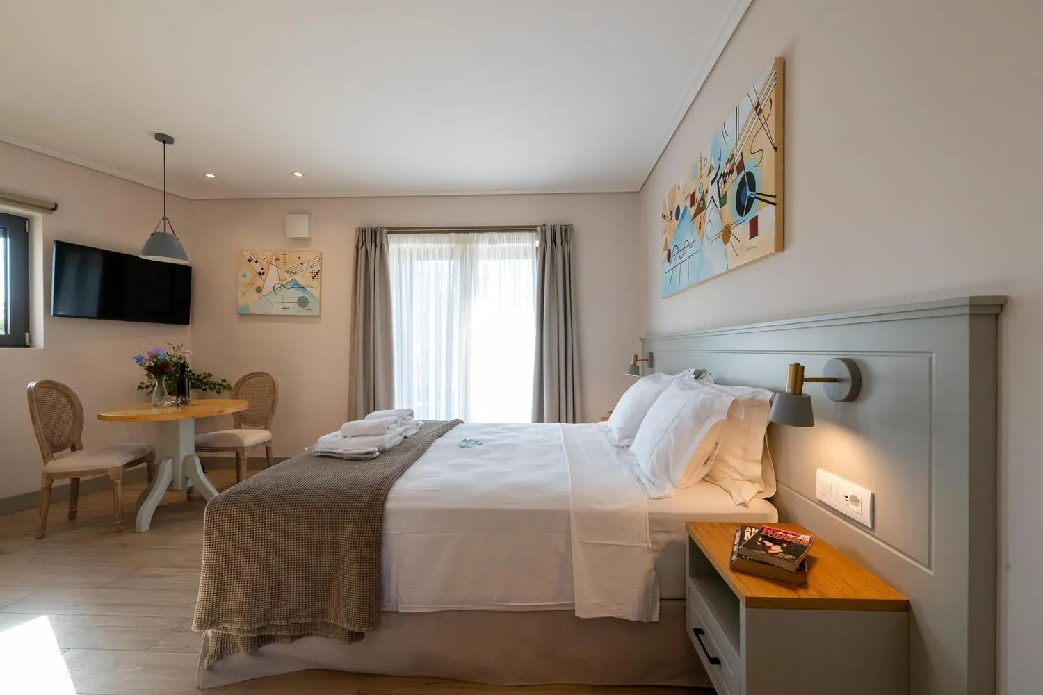 Bed in Kannas Mani Luxury Suites -Adults Friendly 14 Plus