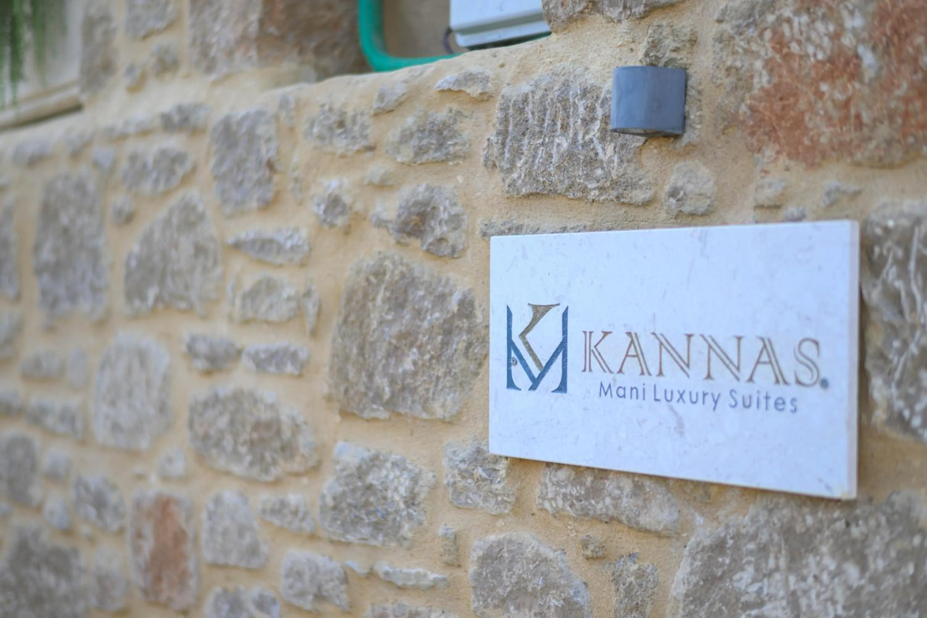 Kannas Mani Luxury Suites -Adults Friendly 14 Plus