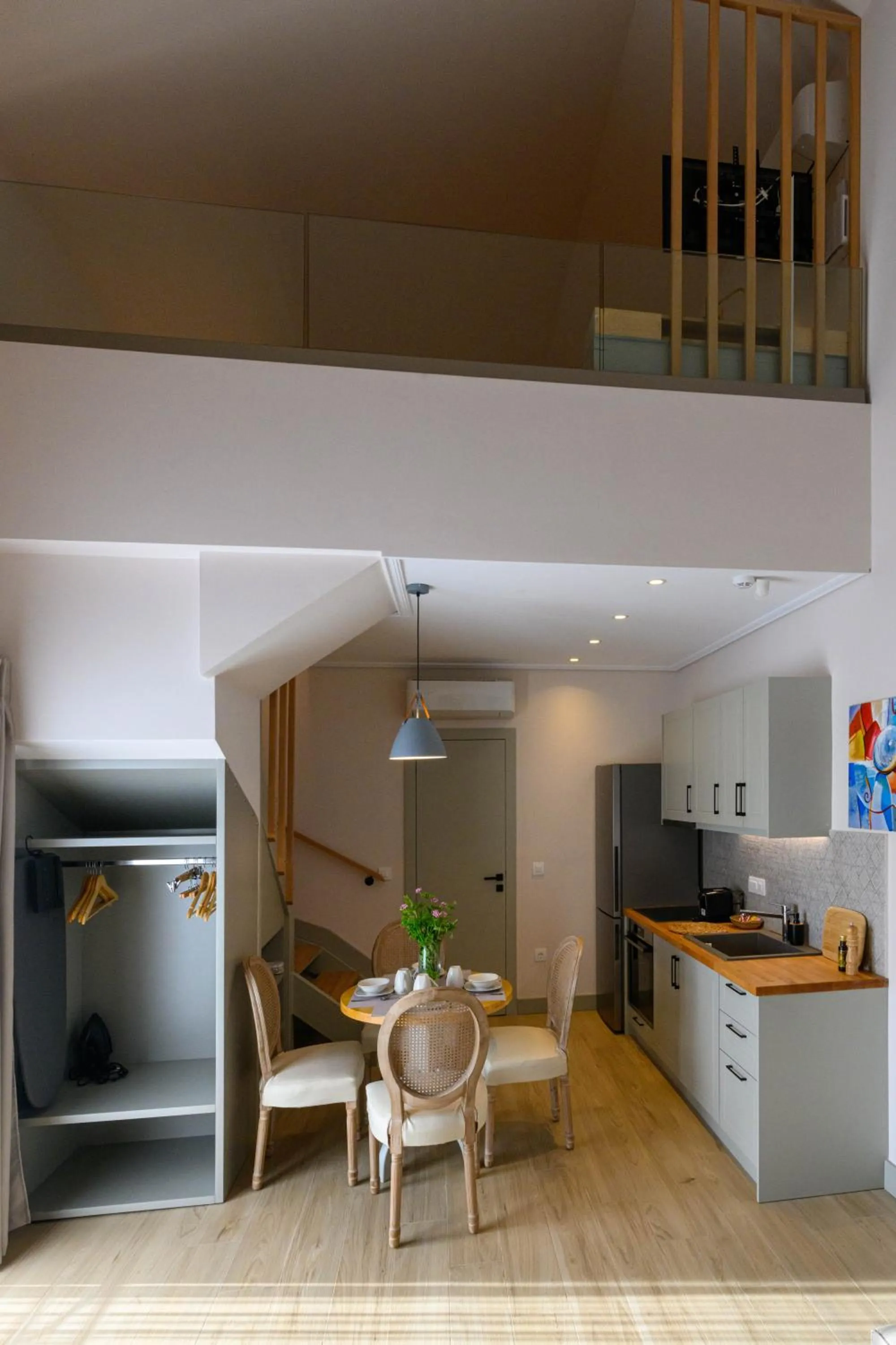 Kannas Mani Luxury Suites -Adults Friendly 14 Plus