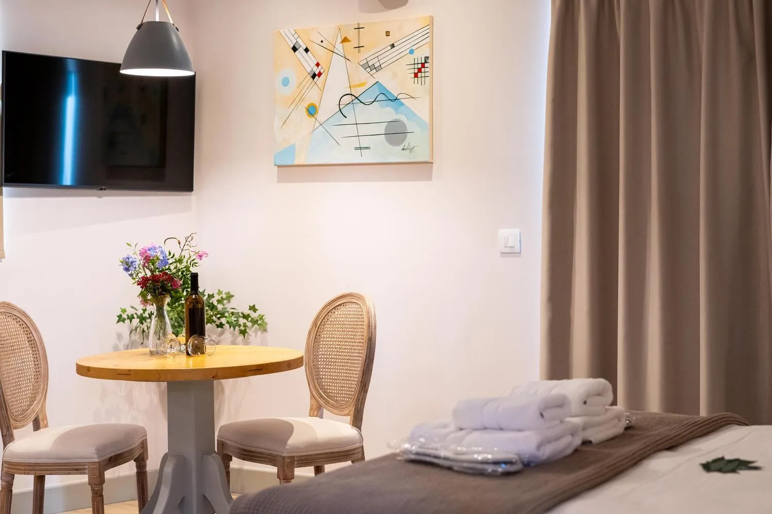 Bed in Kannas Mani Luxury Suites -Adults Friendly 14 Plus