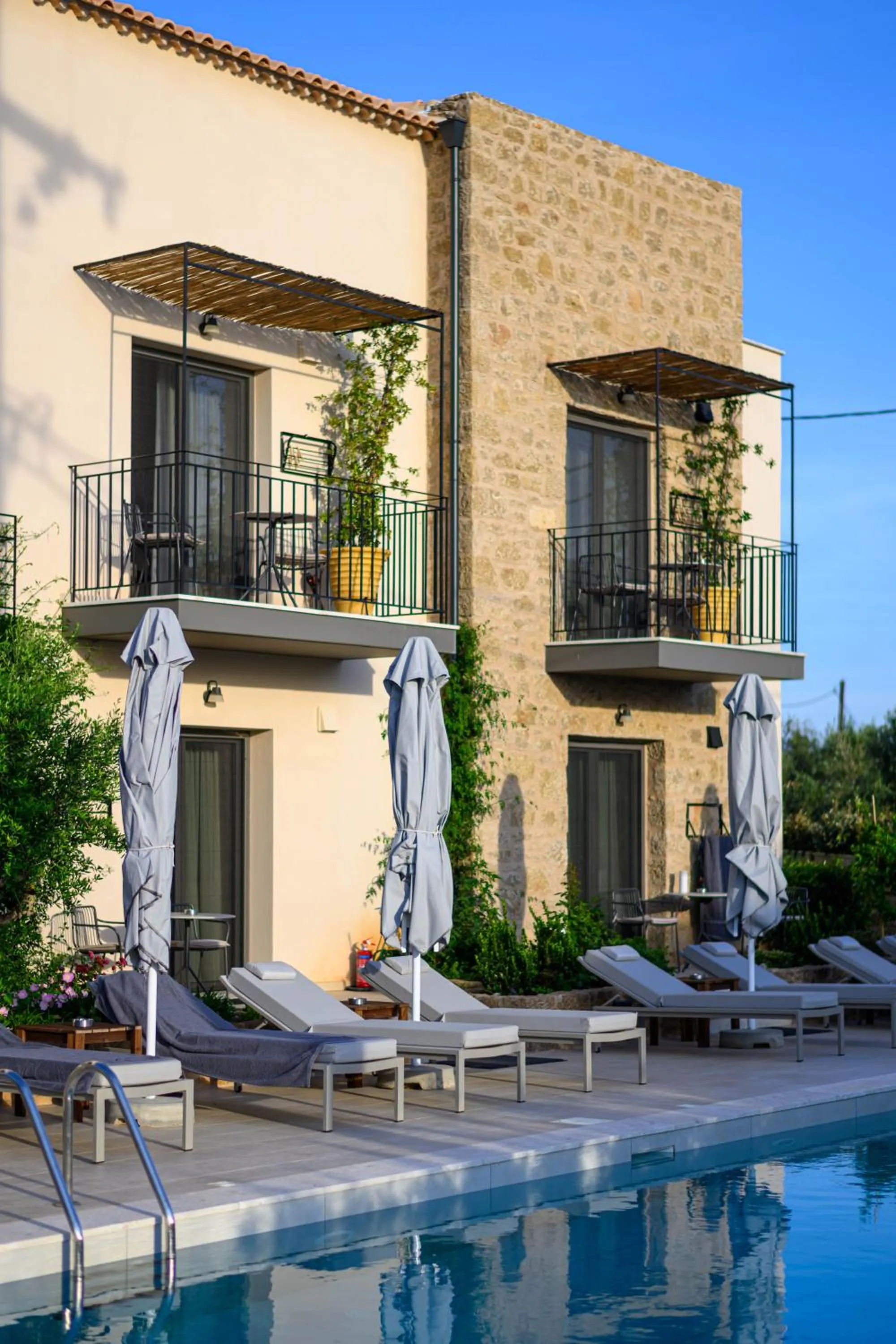 Kannas Mani Luxury Suites -Adults Friendly 14 Plus