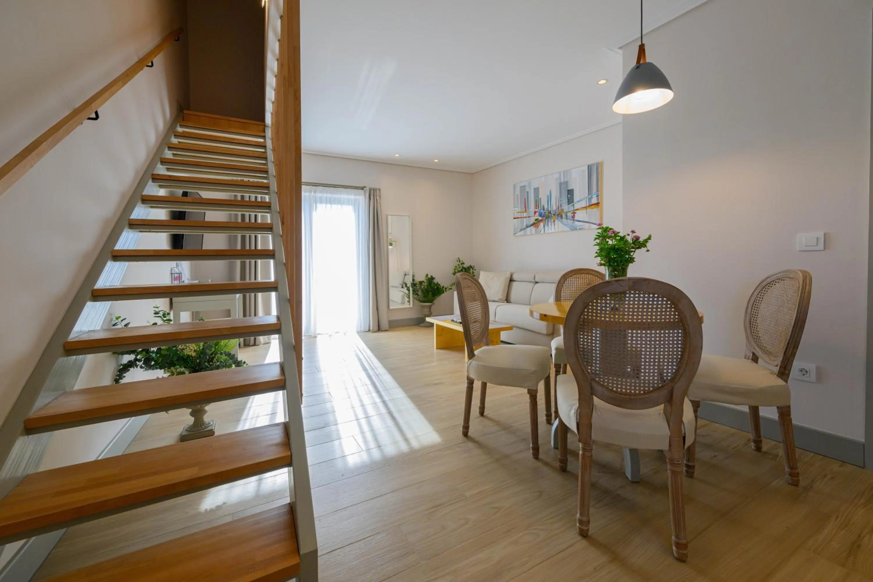 Kannas Mani Luxury Suites -Adults Friendly 14 Plus