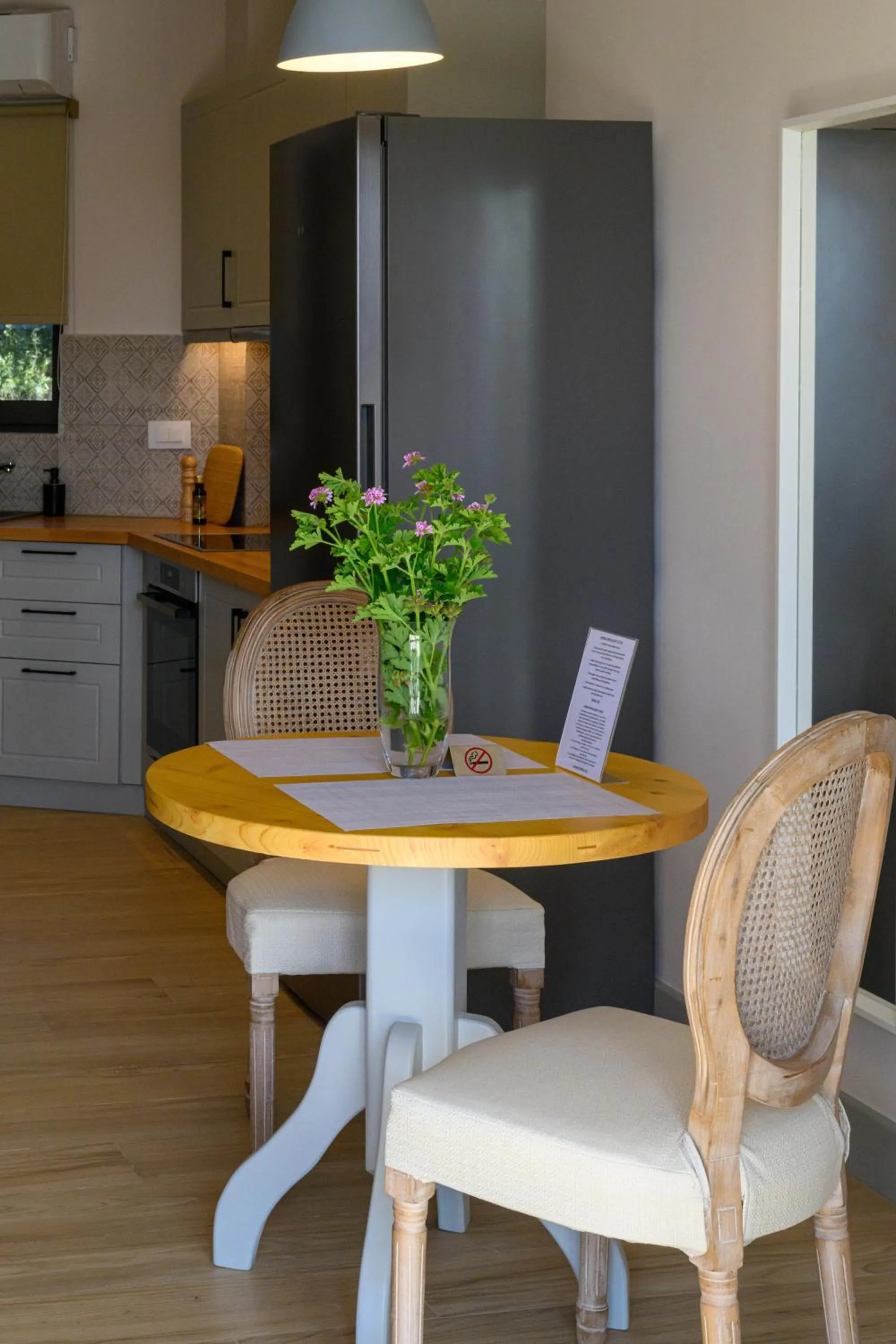 Kannas Mani Luxury Suites -Adults Friendly 14 Plus