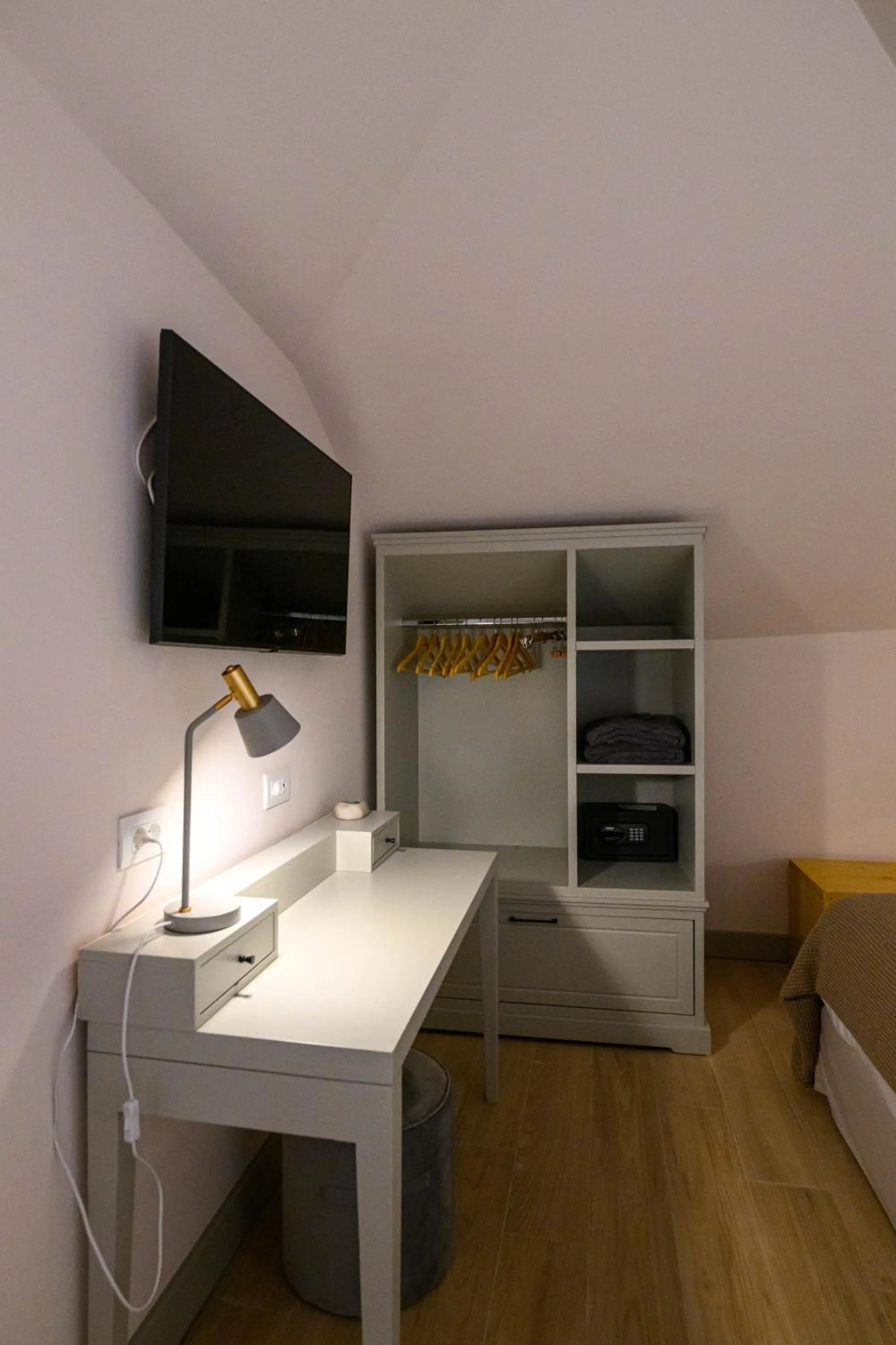 Bed in Kannas Mani Luxury Suites -Adults Friendly 14 Plus