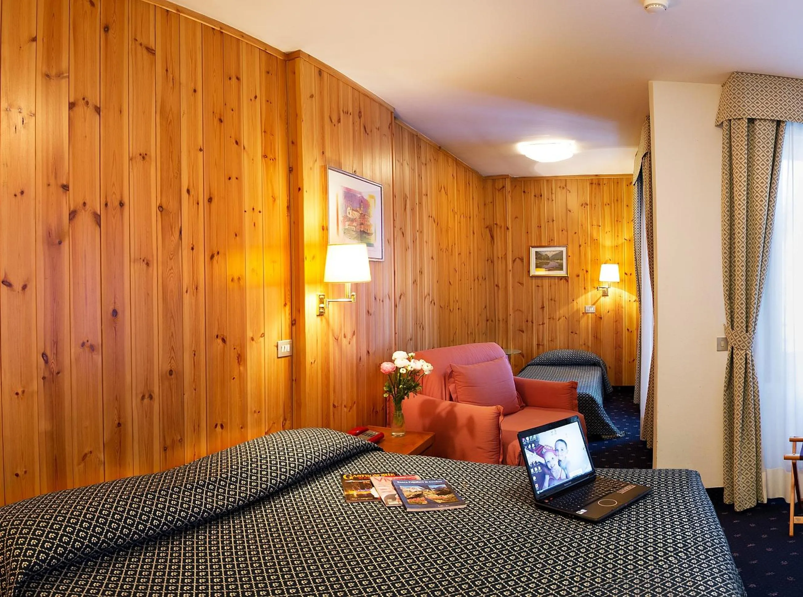 Photo of the whole room, Bed in Hotel Sassella