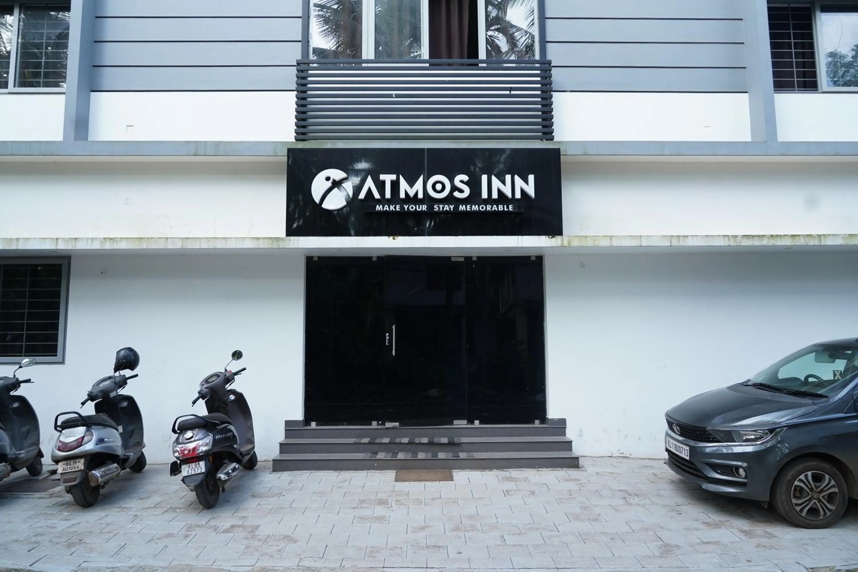 Facade/entrance in Atmos Inn Calicut Near Aster Mims Hospital